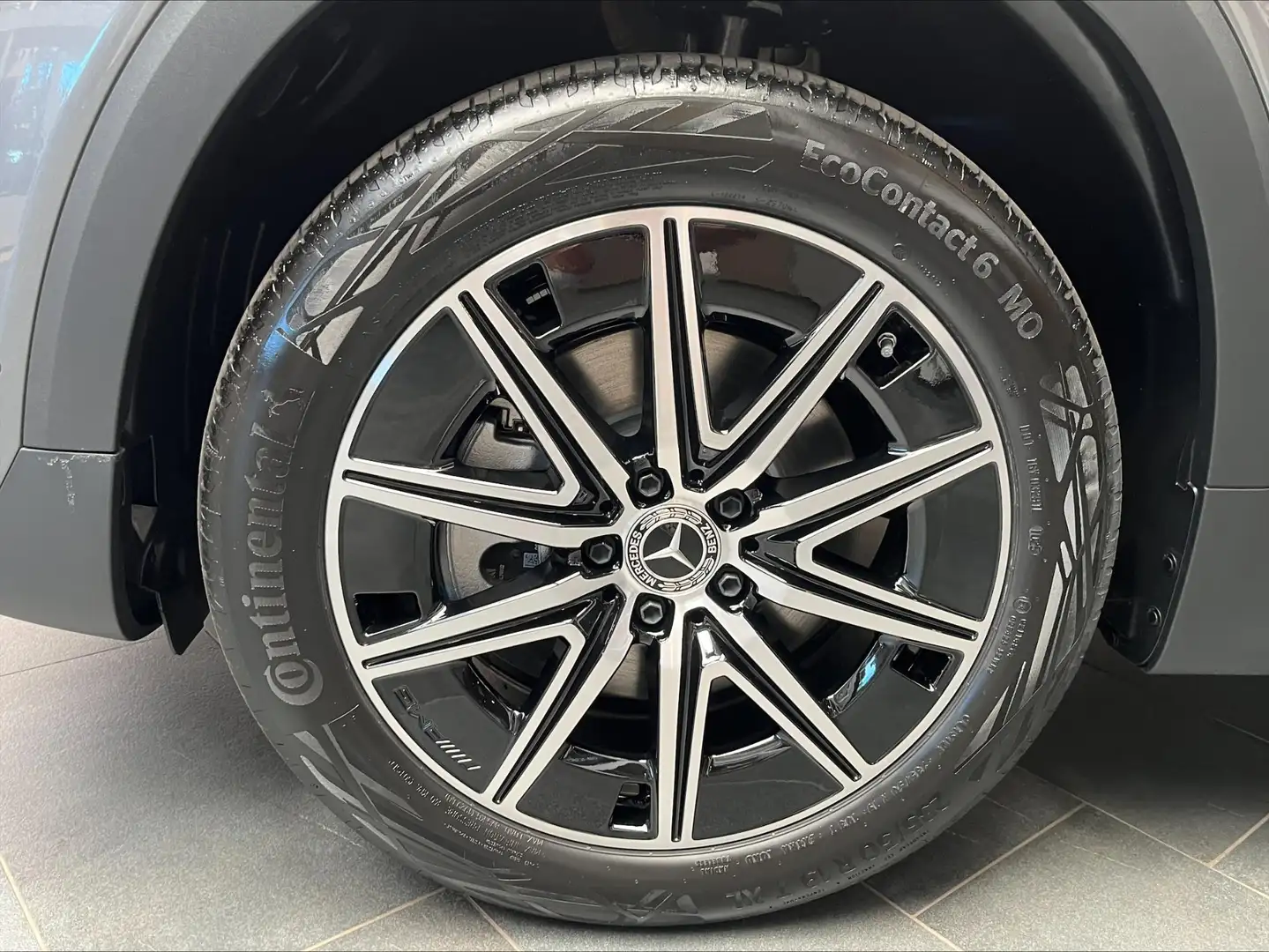 Mercedes-Benz EQB 250 EQB 250+ Star Edition - 2