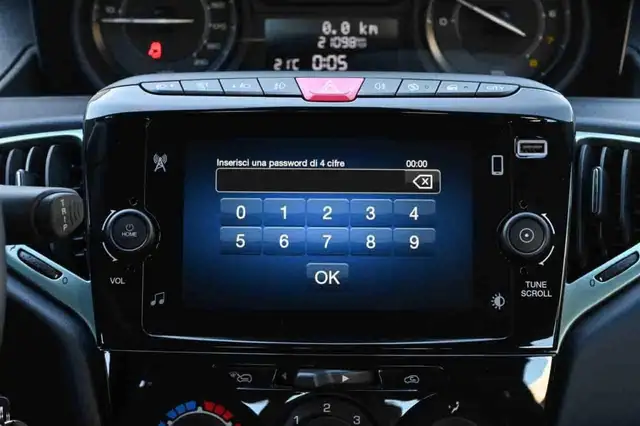 Lancia Ypsilon view 13