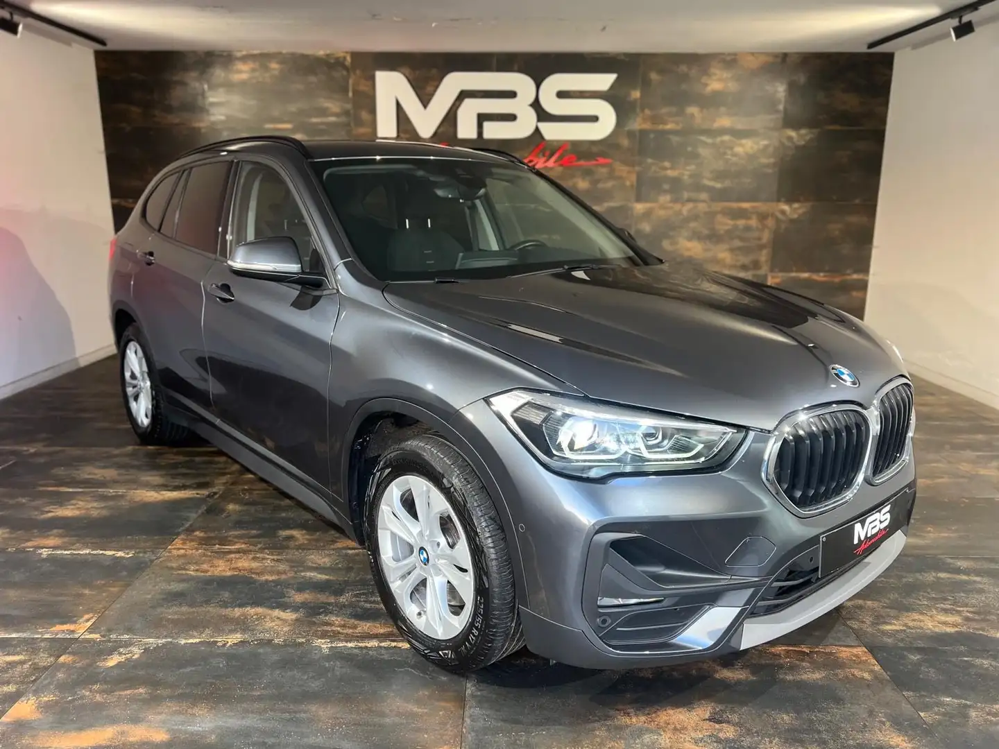 BMW X1 X1 1.5iA xDrive25e * HYBRIDE/ESSENCE * CAMÉRA Gris - 1