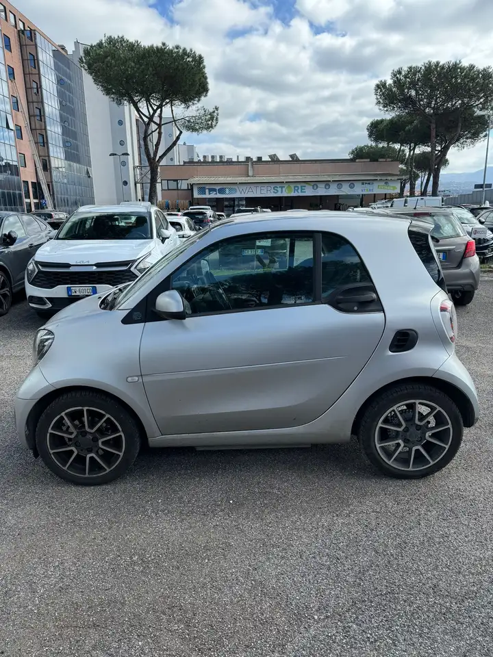 smart forTwo 2021