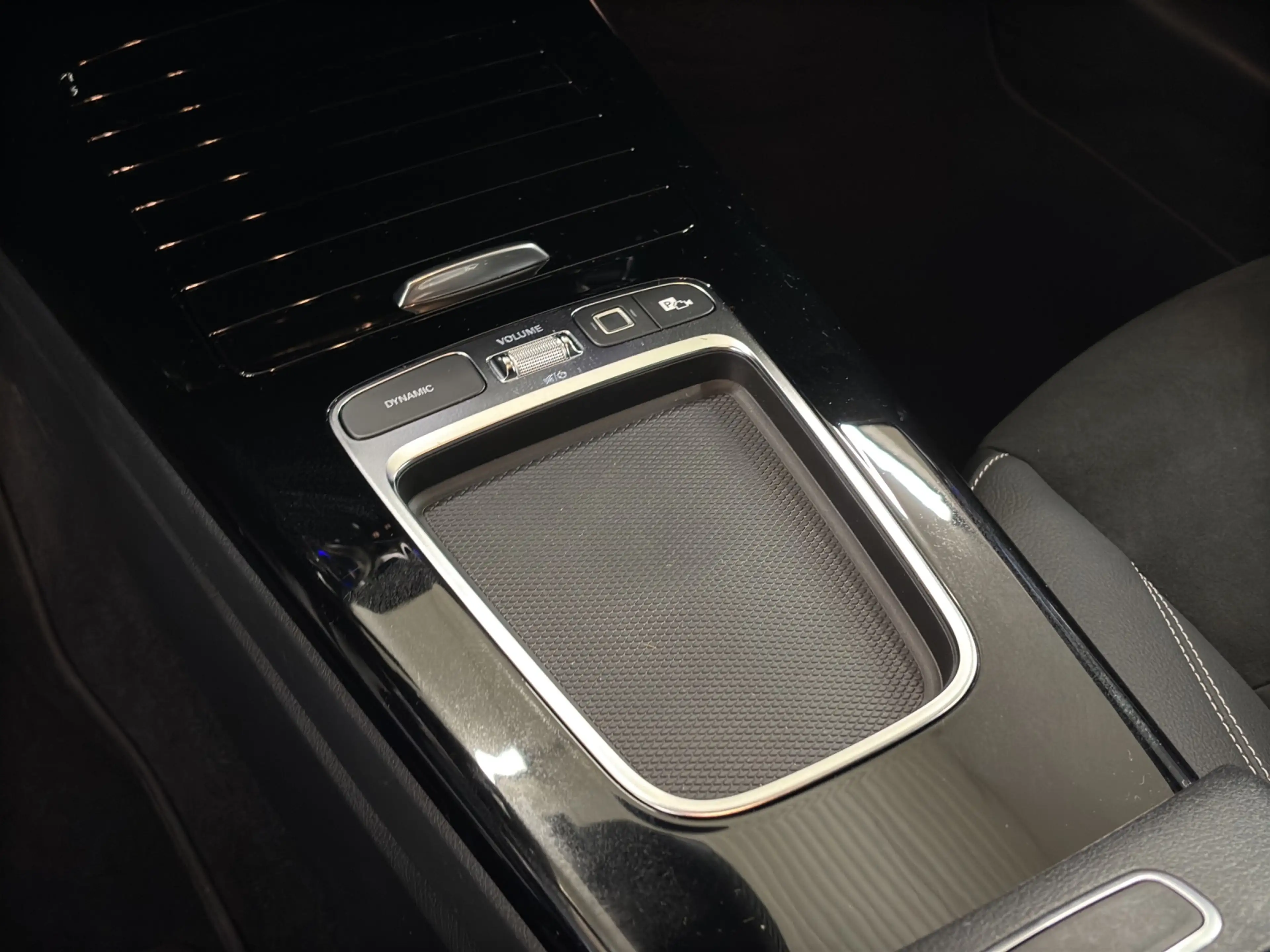 Mercedes-Benz CLA 220 d AMG Edition Distr Sound Keyle 19`Night — photo 10