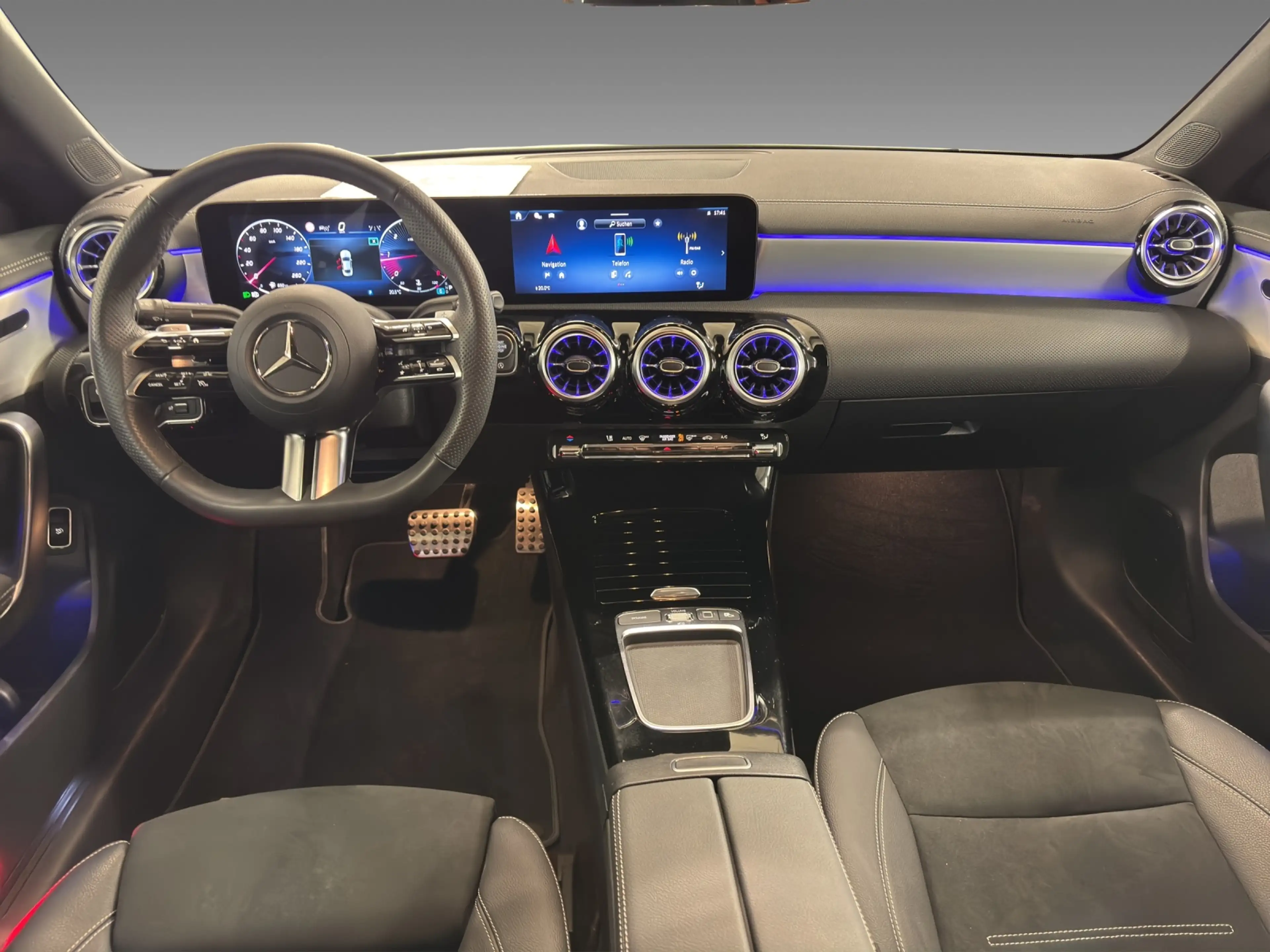 Mercedes-Benz CLA 220 d AMG Edition Distr Sound Keyle 19`Night — photo 12