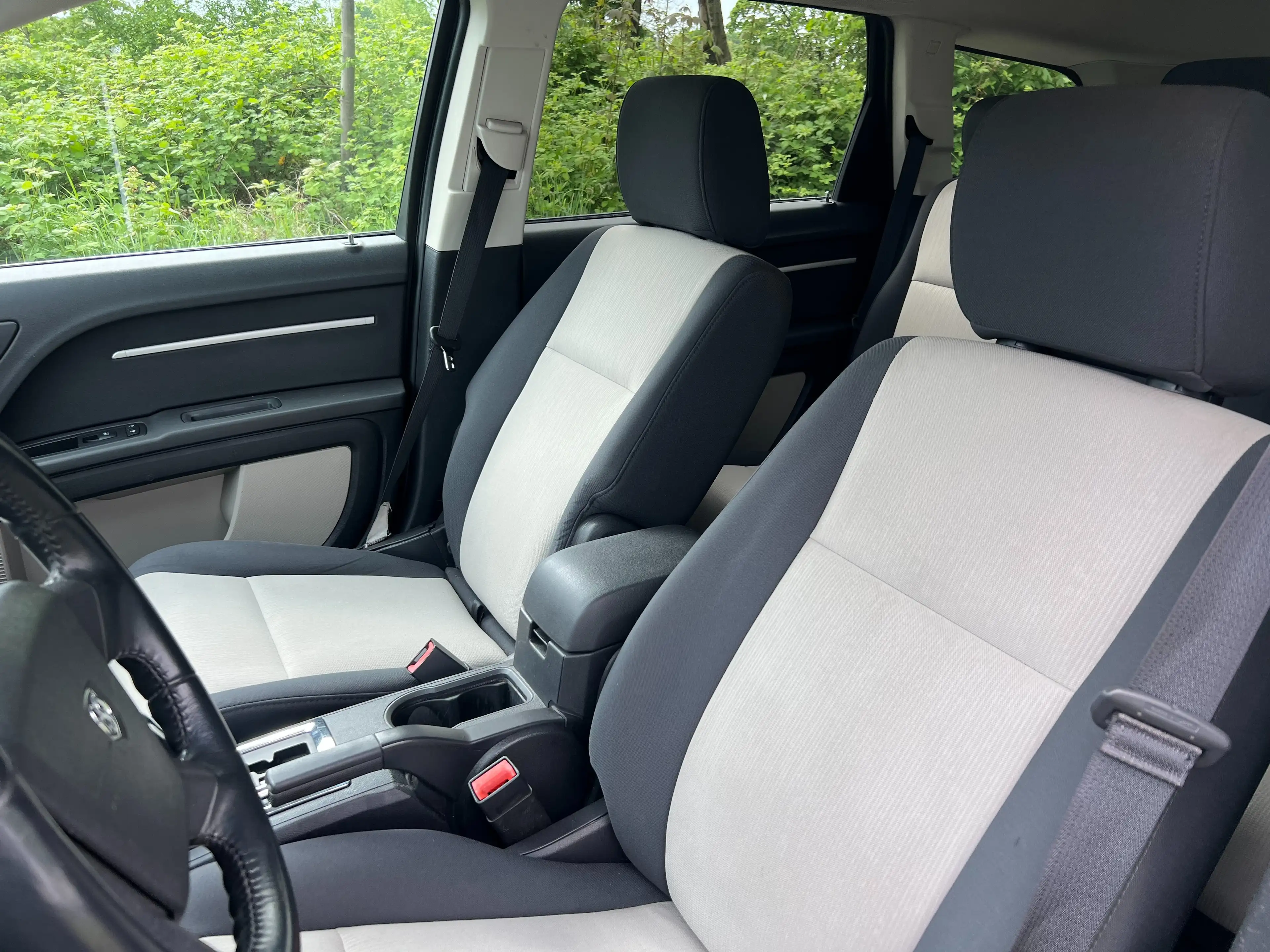 Dodge Journey SXT — photo 7