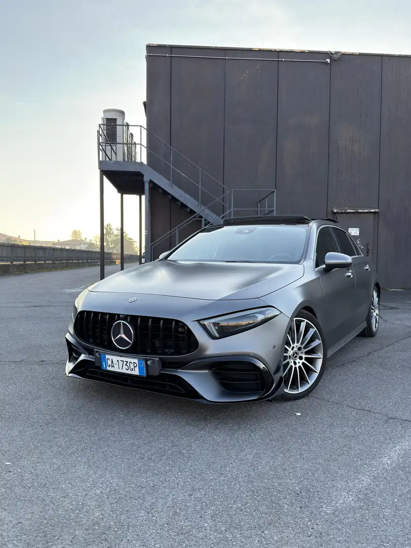 Mercedes-Benz A 220 d Premium edition AMG - 2