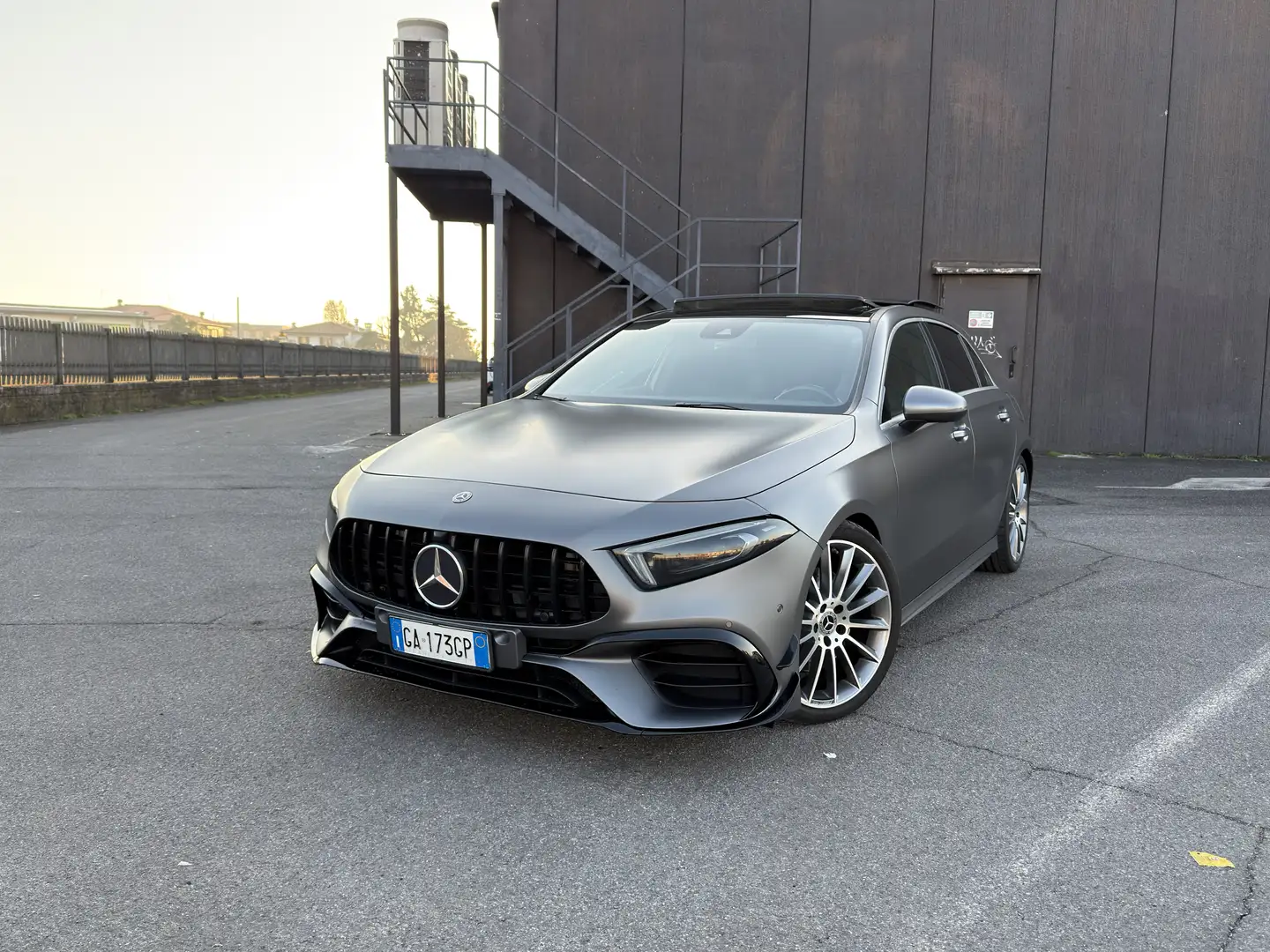 Mercedes-Benz A 220 d Premium edition AMG - 1