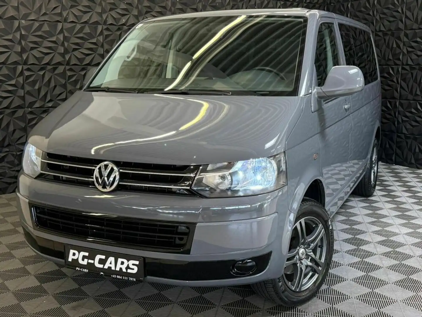 Volkswagen T5 Kombi 2.0 TDI DSG Gri - 2