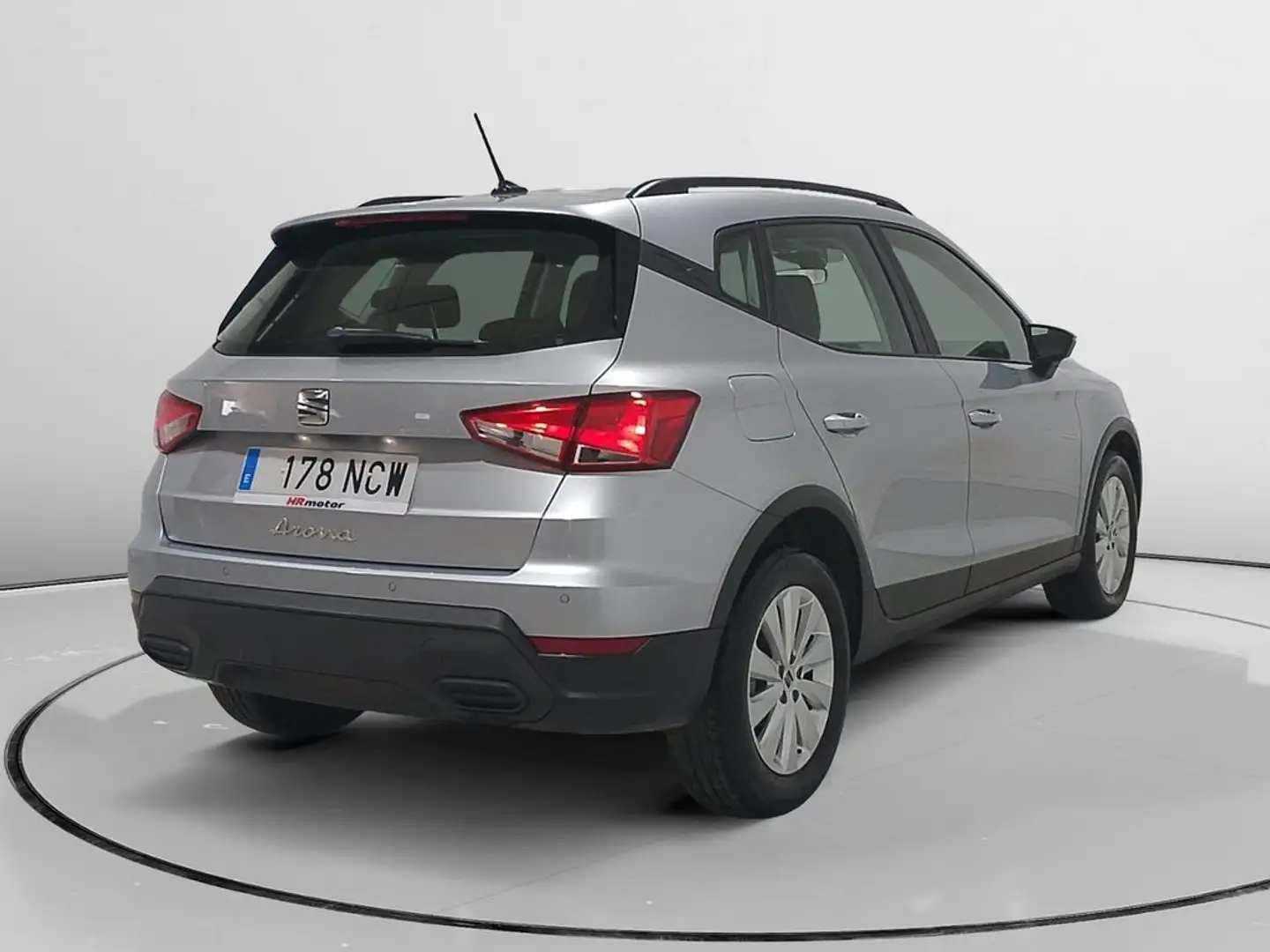 SEAT Arona 1.0 TSI S&S Style DSG7 XM 110 Gris - 2