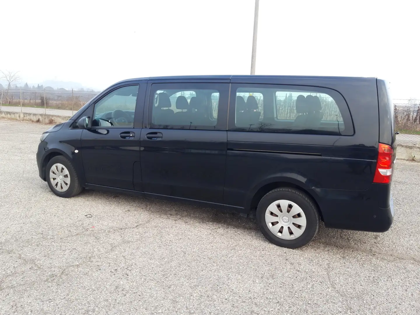 Mercedes-Benz Vito 114 CDI Tourer Bluetec Extra Long Negru - 2
