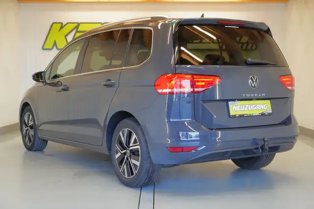 Volkswagen Touran view 7