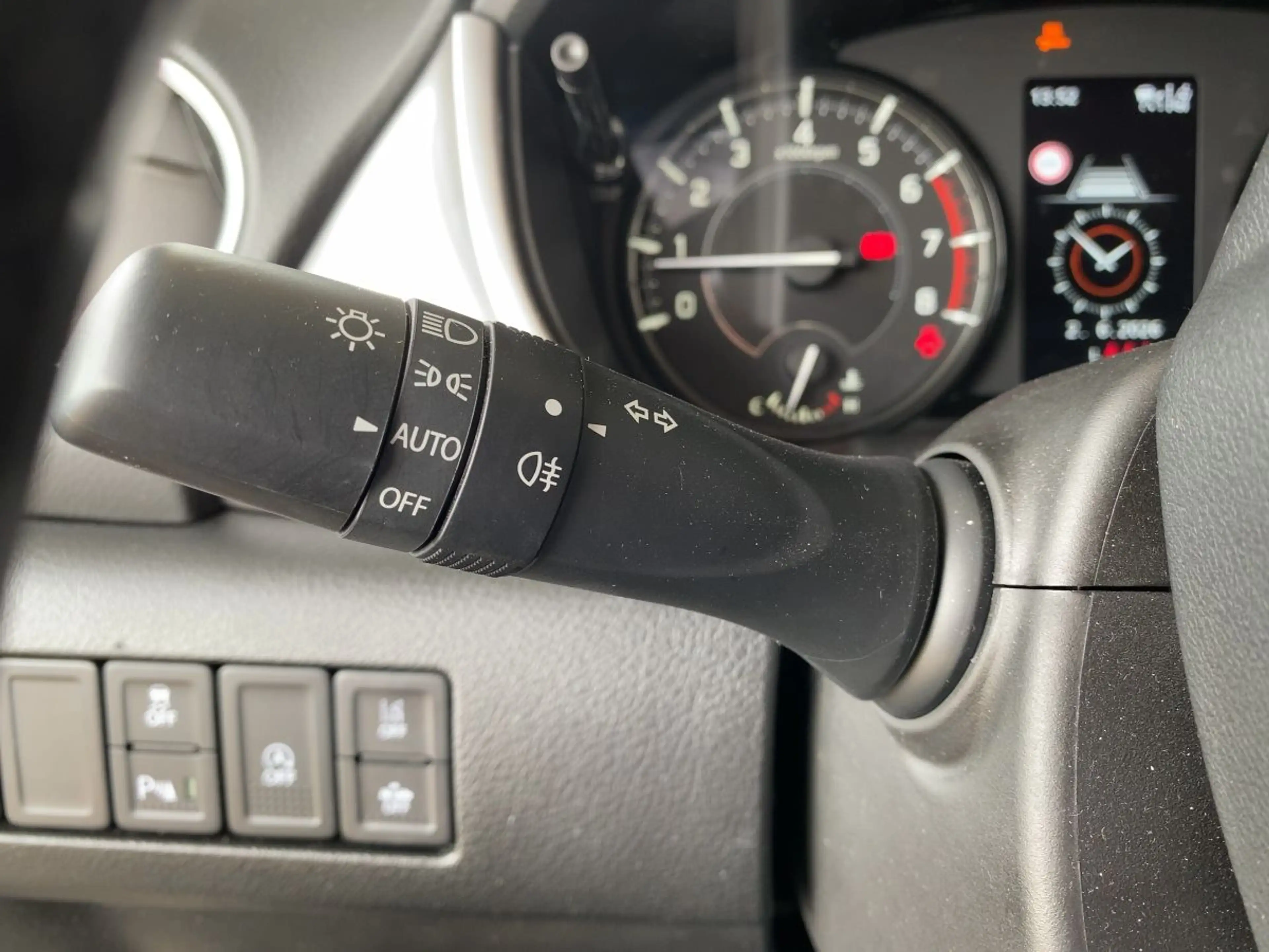 Suzuki Vitara Comfort *ACC*LED*Navi*Kamera*Allwetter*SHZ — photo 9