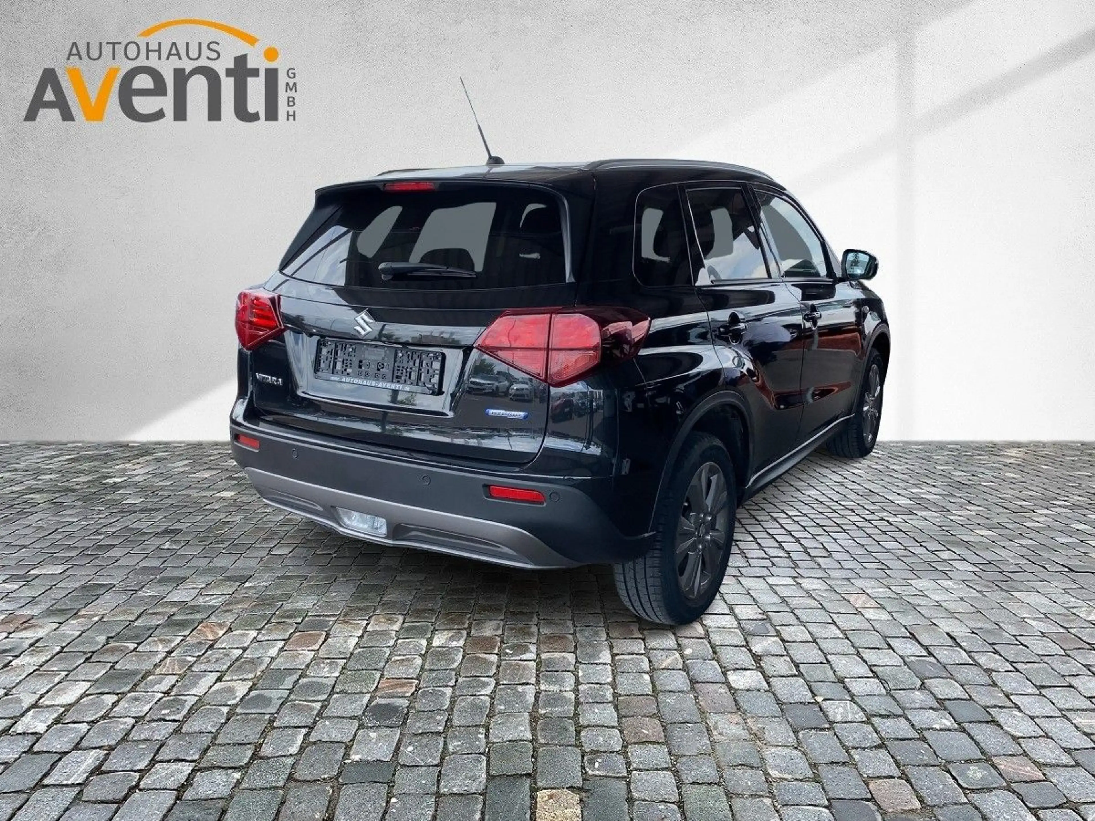 Suzuki Vitara Comfort *ACC*LED*Navi*Kamera*Allwetter*SHZ — photo 3