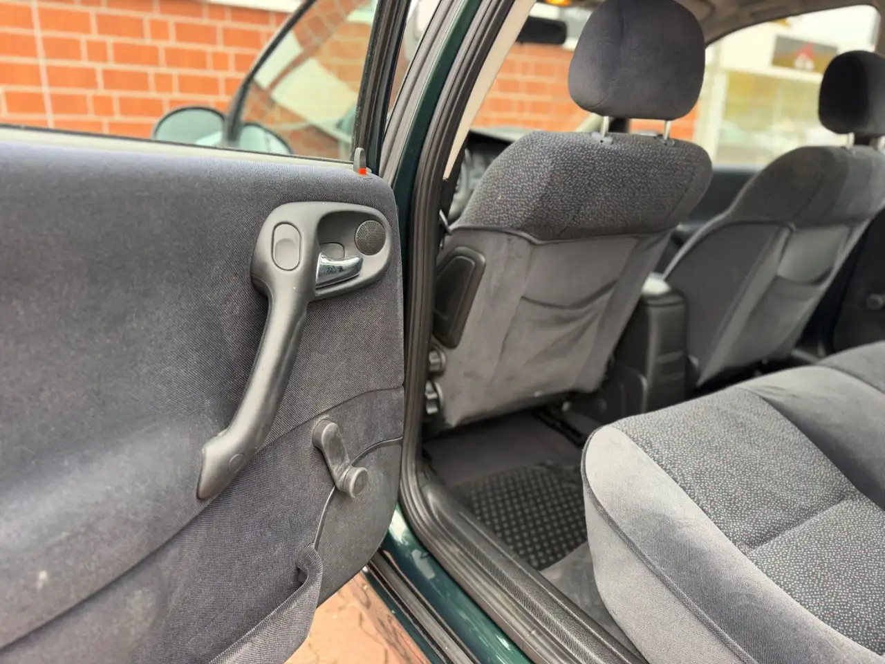 Opel Vectra 1.8 100 Jahre Opel/1.HAND/KLIMA/TÜV NEU, foto 10