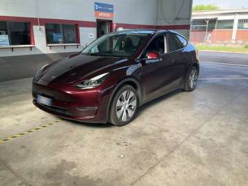 Y Max Range Dual AWD AWD
