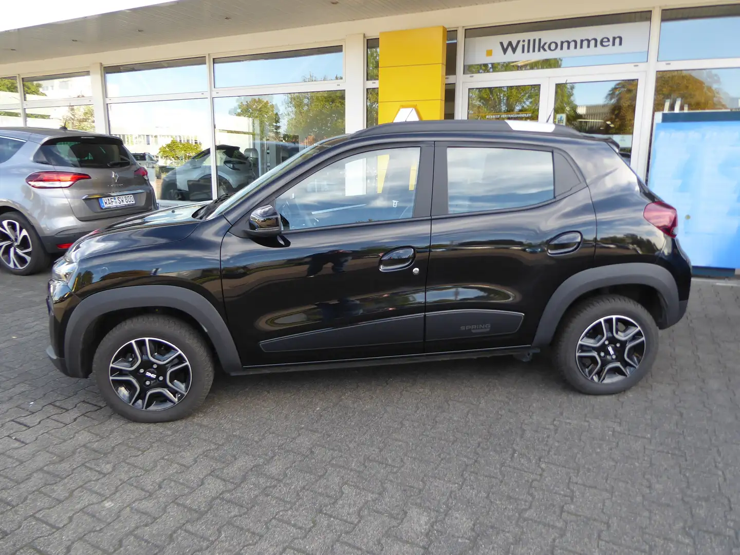 Dacia Spring Expresion Ganzjahresreifen Kamera NAVI Schwarz - 2