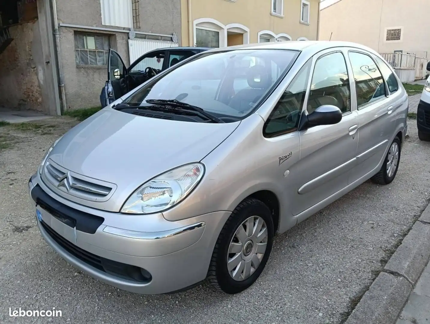 Citroen Xsara Picasso Citroën 2.0 16v Exclusive Boite Automatique Révisé & garantie 12 mois Kit distribut... Šedá - 2