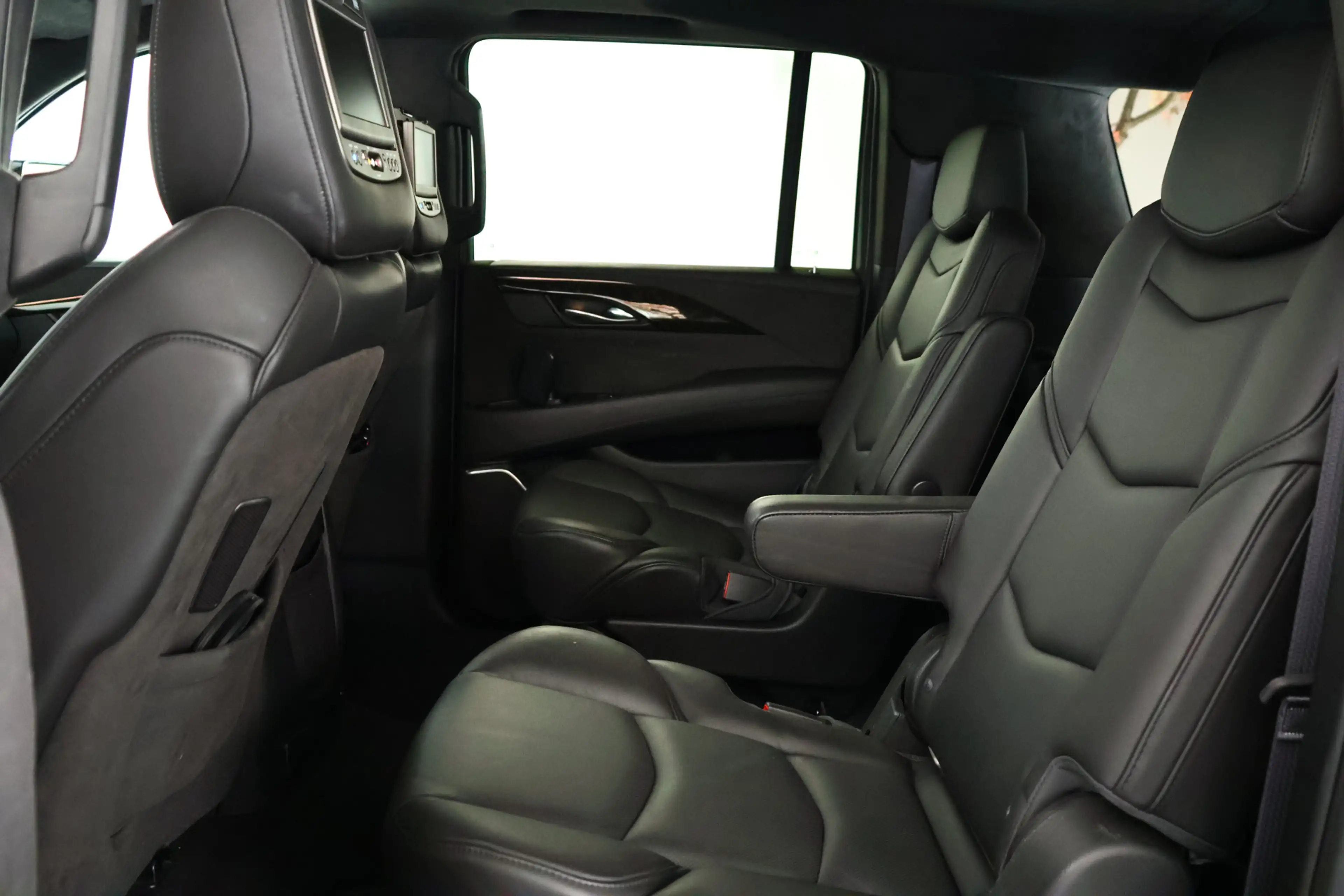 Cadillac Escalade 6.2 V8 Platinum ESV Panonrama / Opendak / ACC / Ko — photo 12