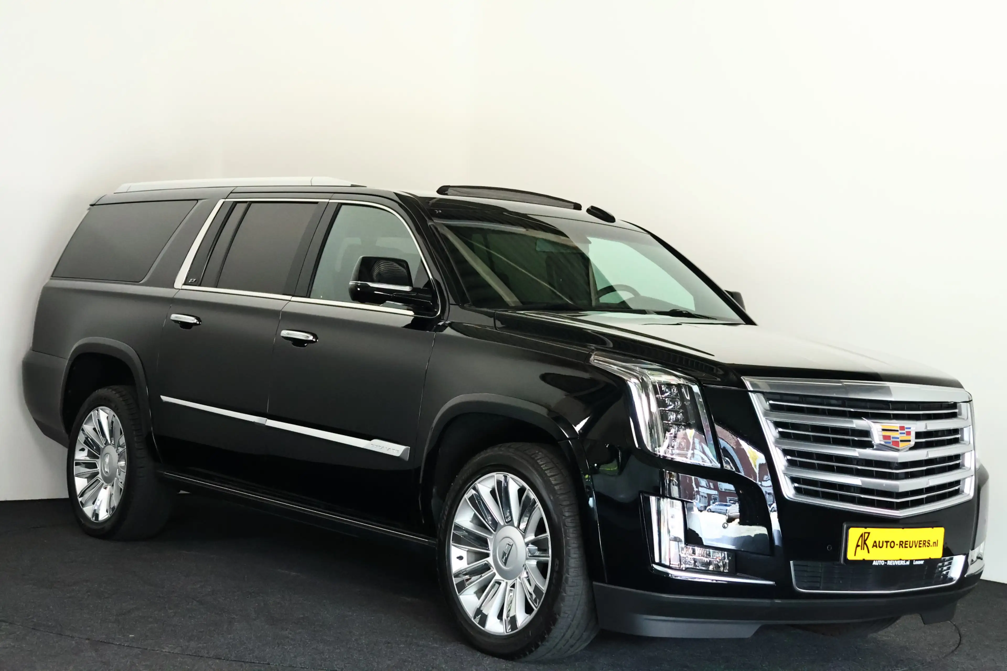 Cadillac Escalade 6.2 V8 Platinum ESV Panonrama / Opendak / ACC / Ko — photo 5