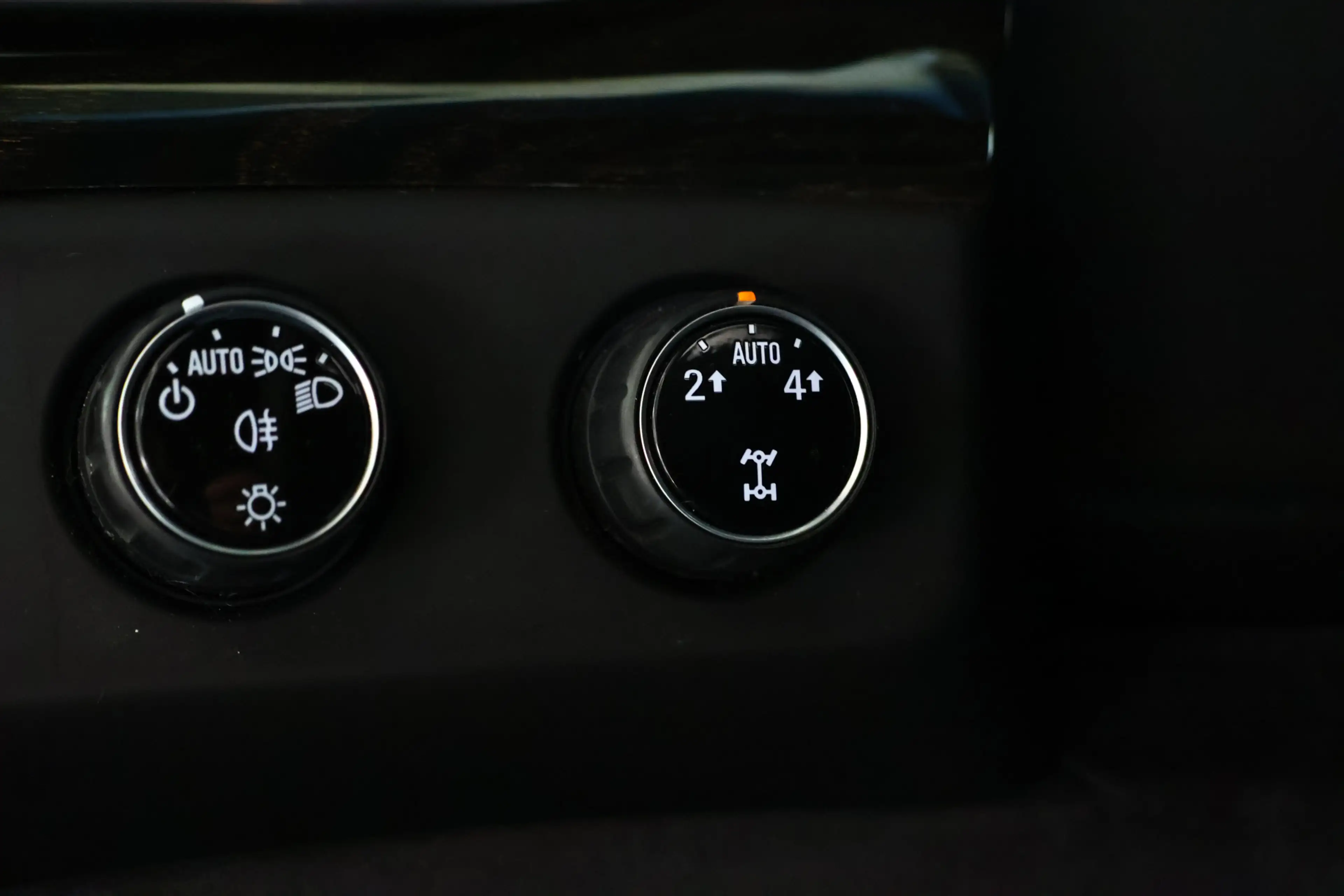 Cadillac Escalade 6.2 V8 Platinum ESV Panonrama / Opendak / ACC / Ko — photo 30