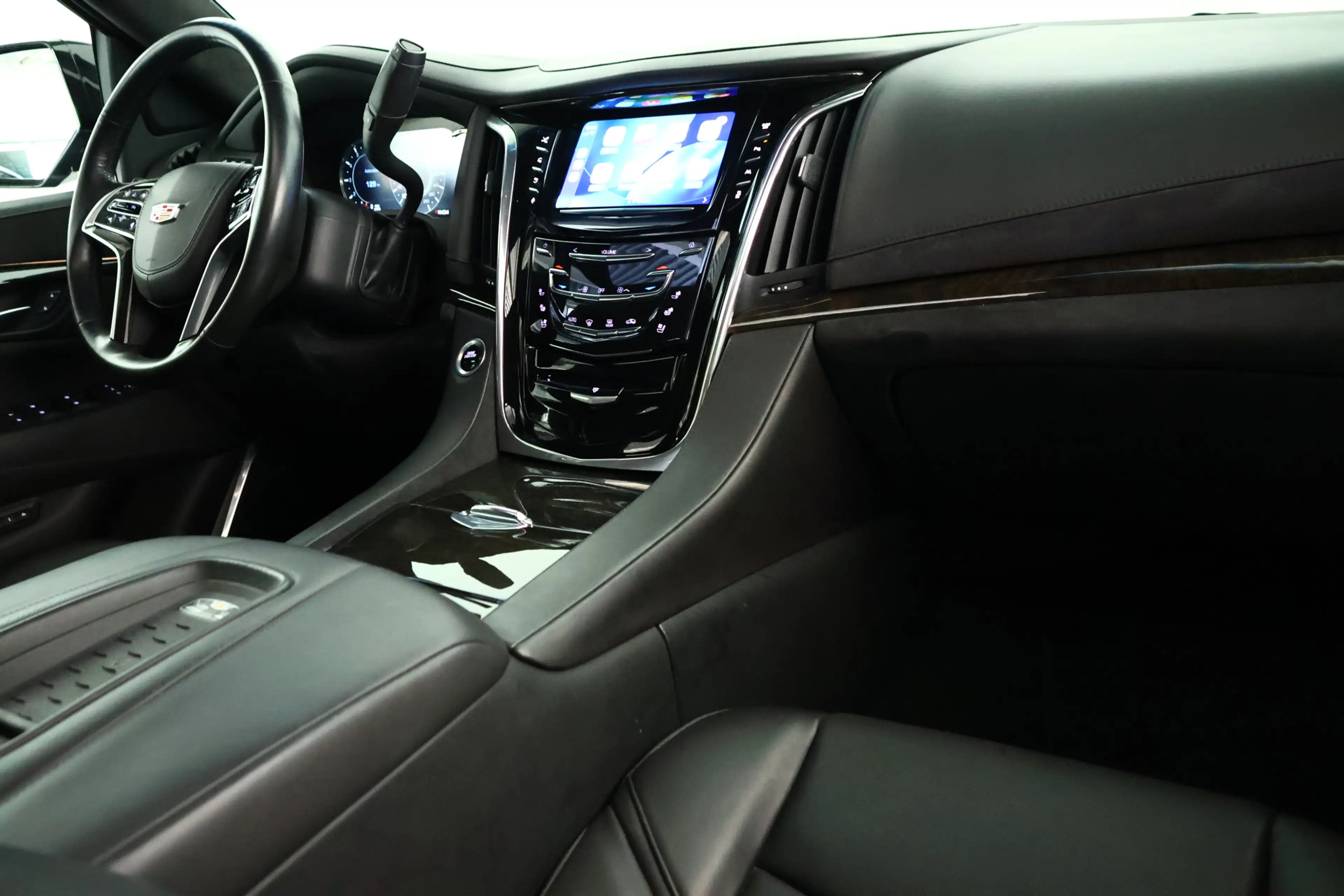 Cadillac Escalade 6.2 V8 Platinum ESV Panonrama / Opendak / ACC / Ko — photo 23