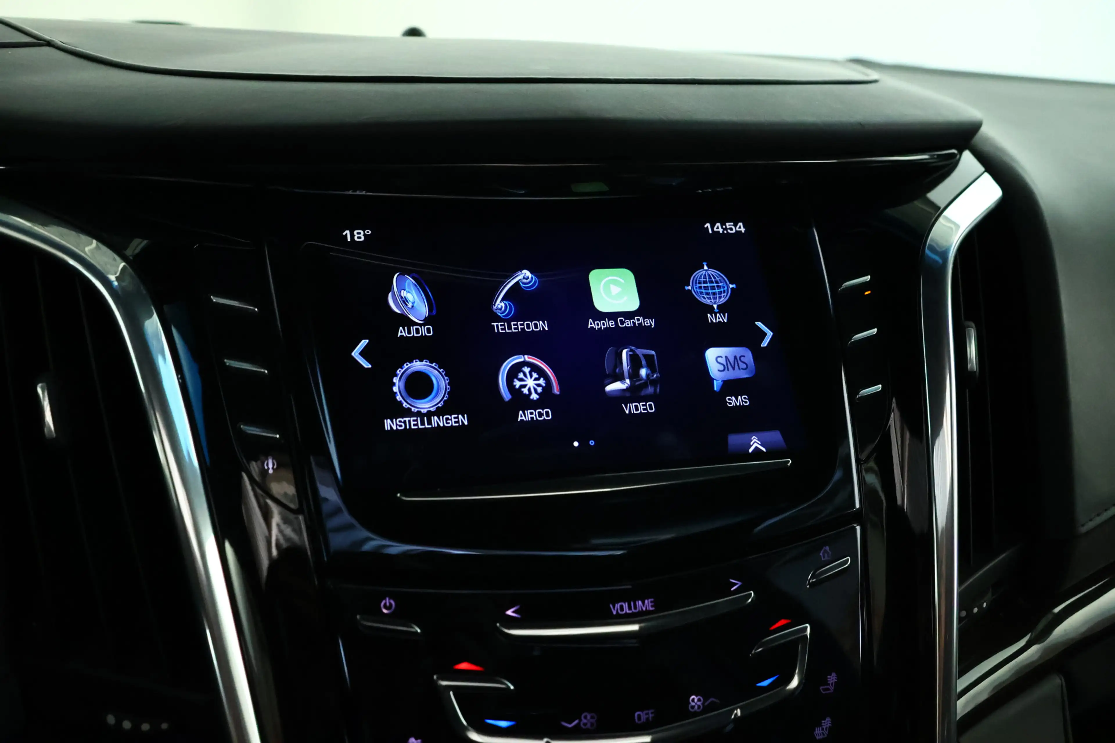 Cadillac Escalade 6.2 V8 Platinum ESV Panonrama / Opendak / ACC / Ko — photo 37