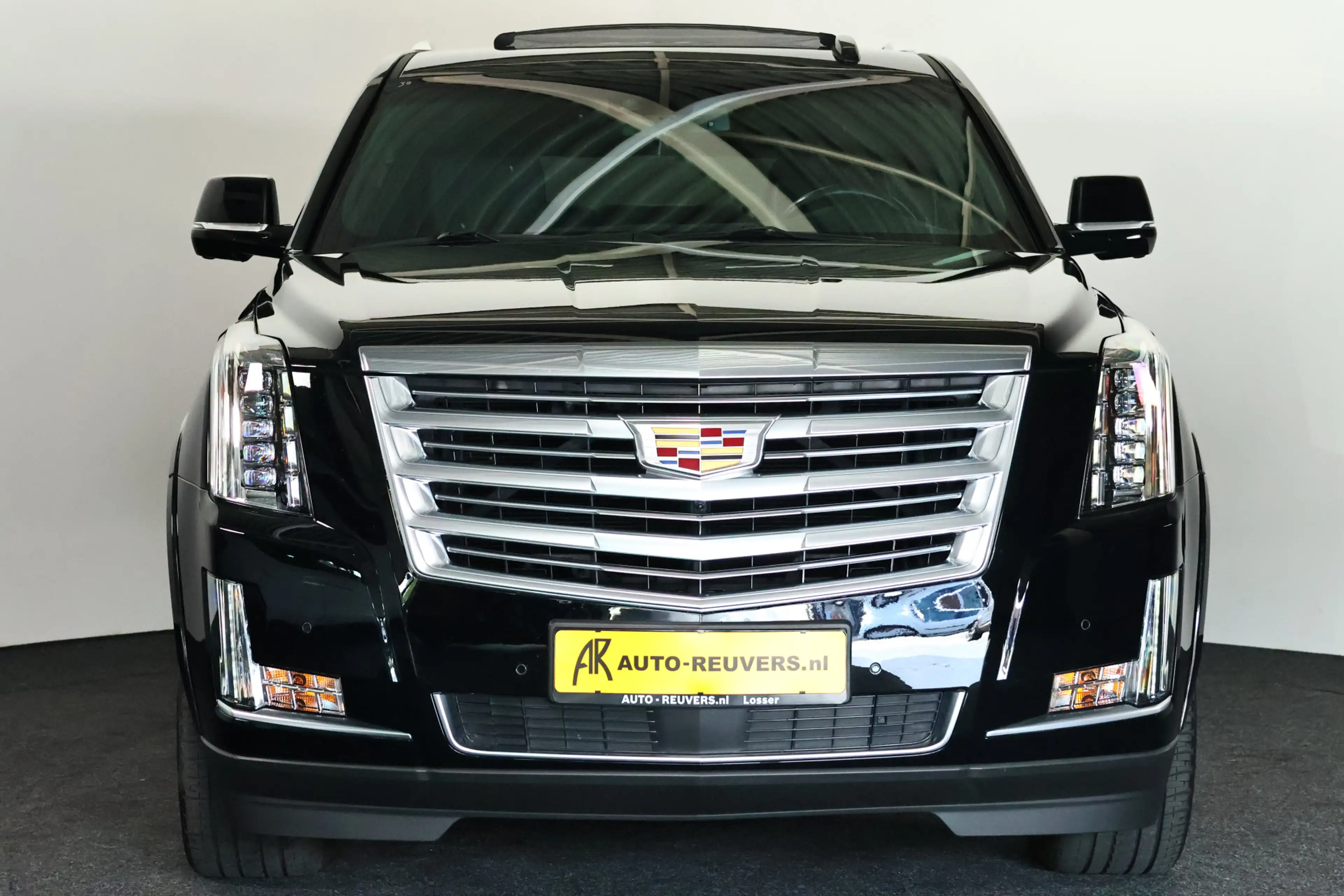 Cadillac Escalade 6.2 V8 Platinum ESV Panonrama / Opendak / ACC / Ko — photo 8