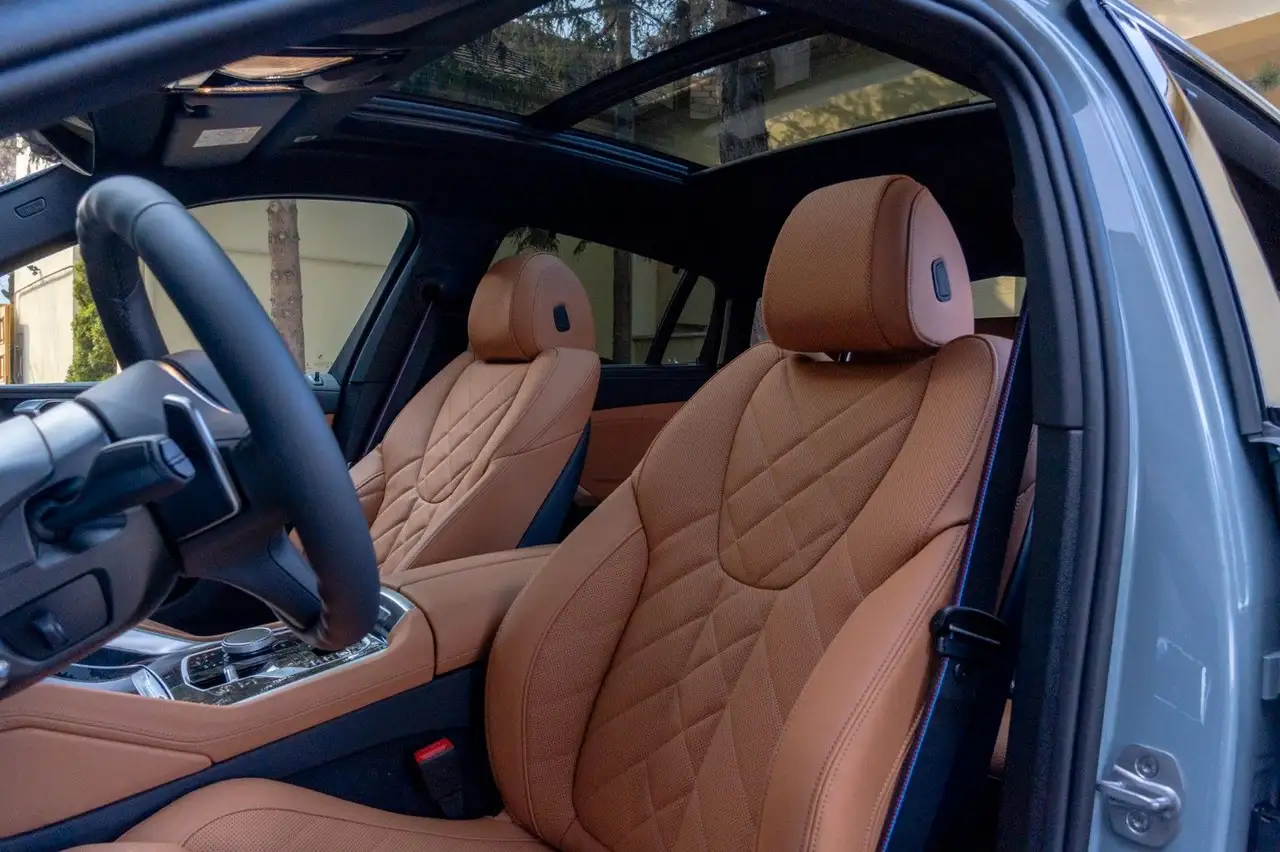 BMW X6 30d M SPORT.LUFTF.PANO.DR.ASS.22".PR.ASS.AHK 12