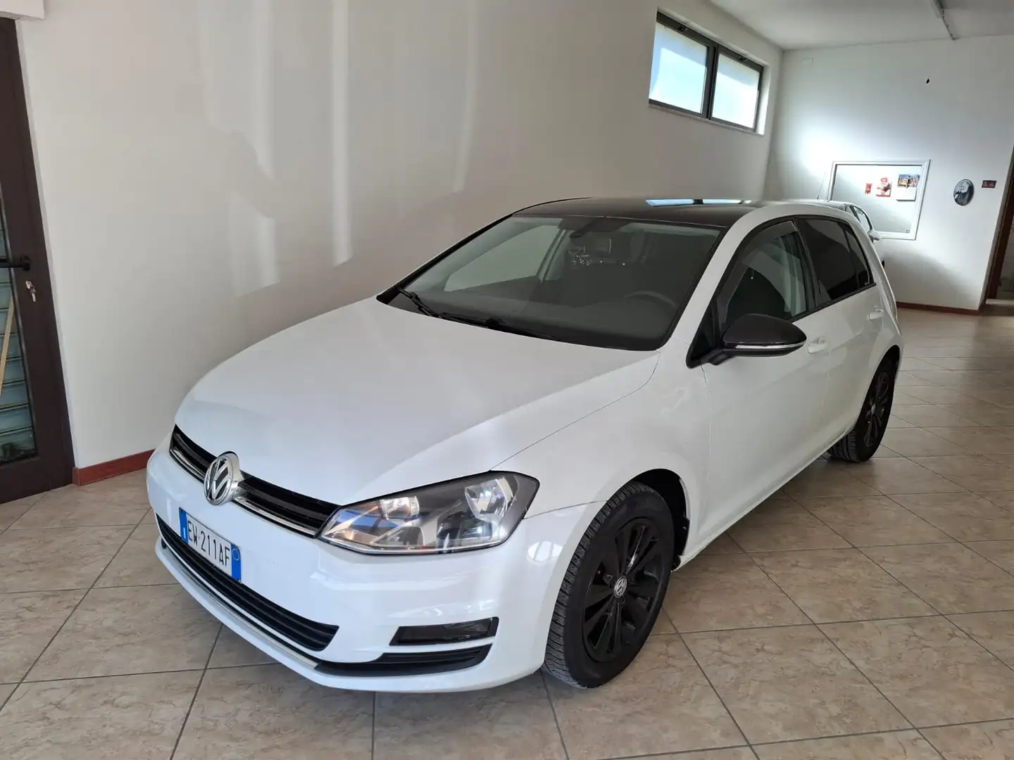 Volkswagen Golf Golf 5p 1.6 tdi Trendline Білий - 1