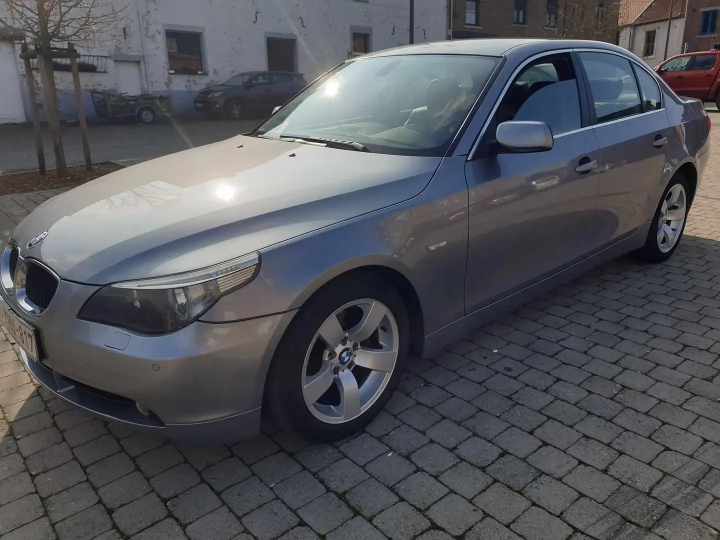 BMW 520 dA Grey - 1