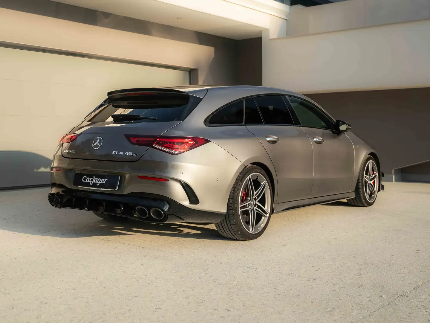 Mercedes-Benz CLA 45 AMG CLASSE  SHOOTING BRAKE   S  8G-DCT  4Matic+ Gris - 1