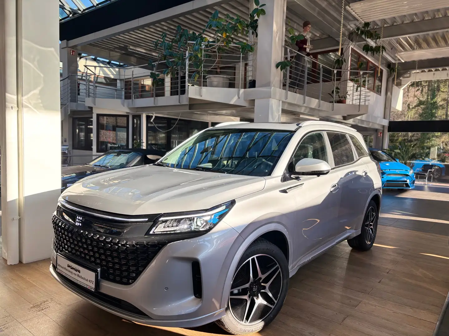 DFSK Fengon 5 DFSK Fengon E5 PHEV | 7-Sitzer | Plug-in-Hybrid Silber - 1