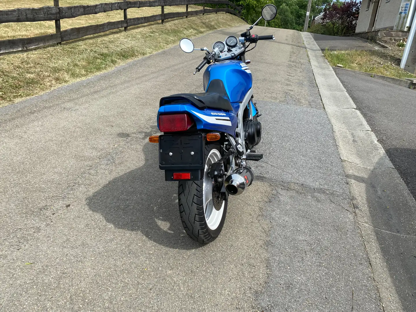 Suzuki GS 500 - 2