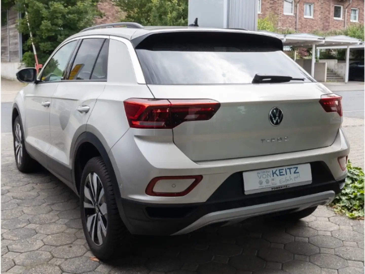 Volkswagen T-Roc Move 1.5 TSI DSG +KLI+AUT+ALLW+SHZ+CARPLAY+ Silber - 2