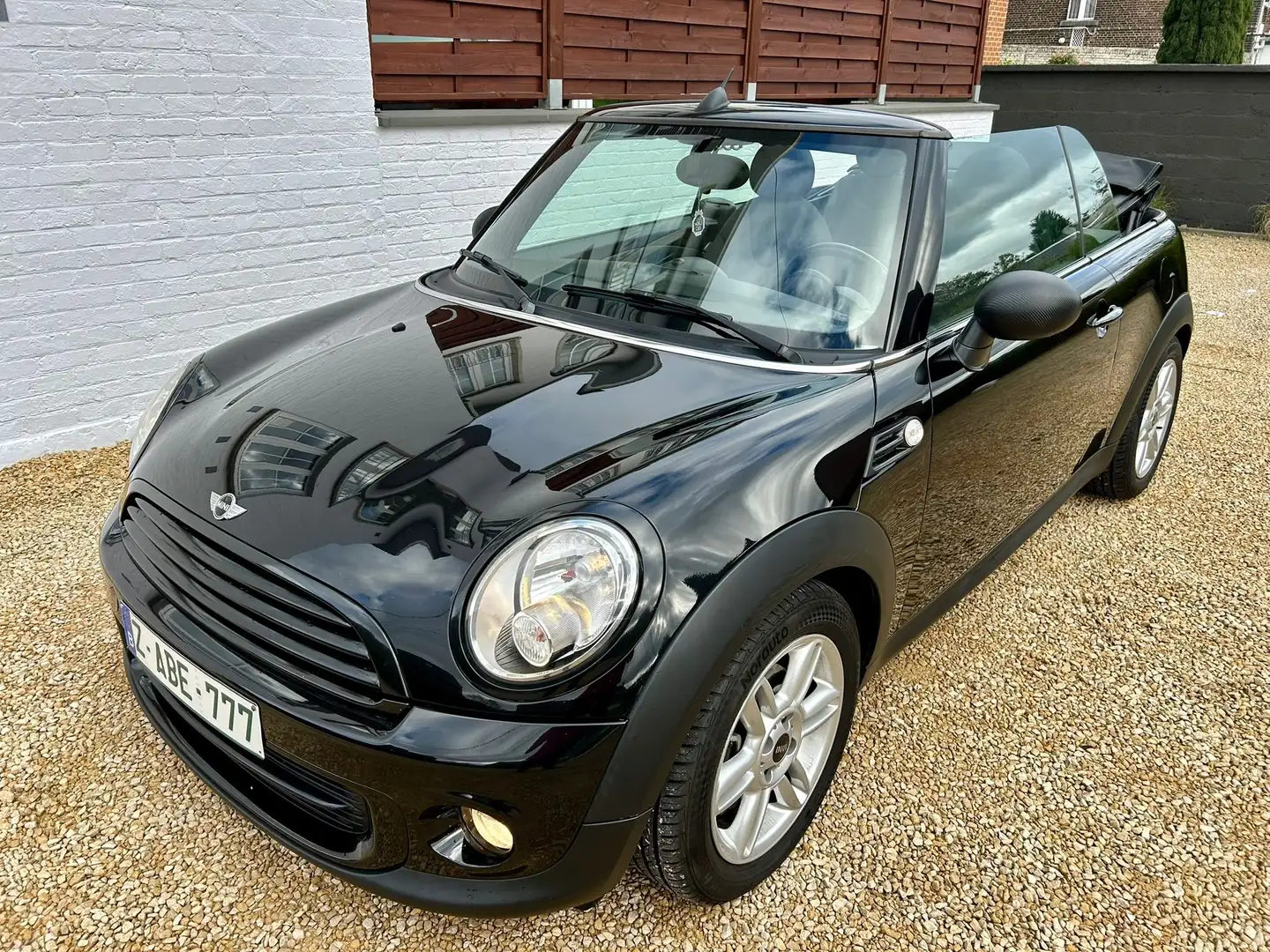 MINI Cooper Cabrio Mini Cabriolet // edition sport // airco // Zwart - 1