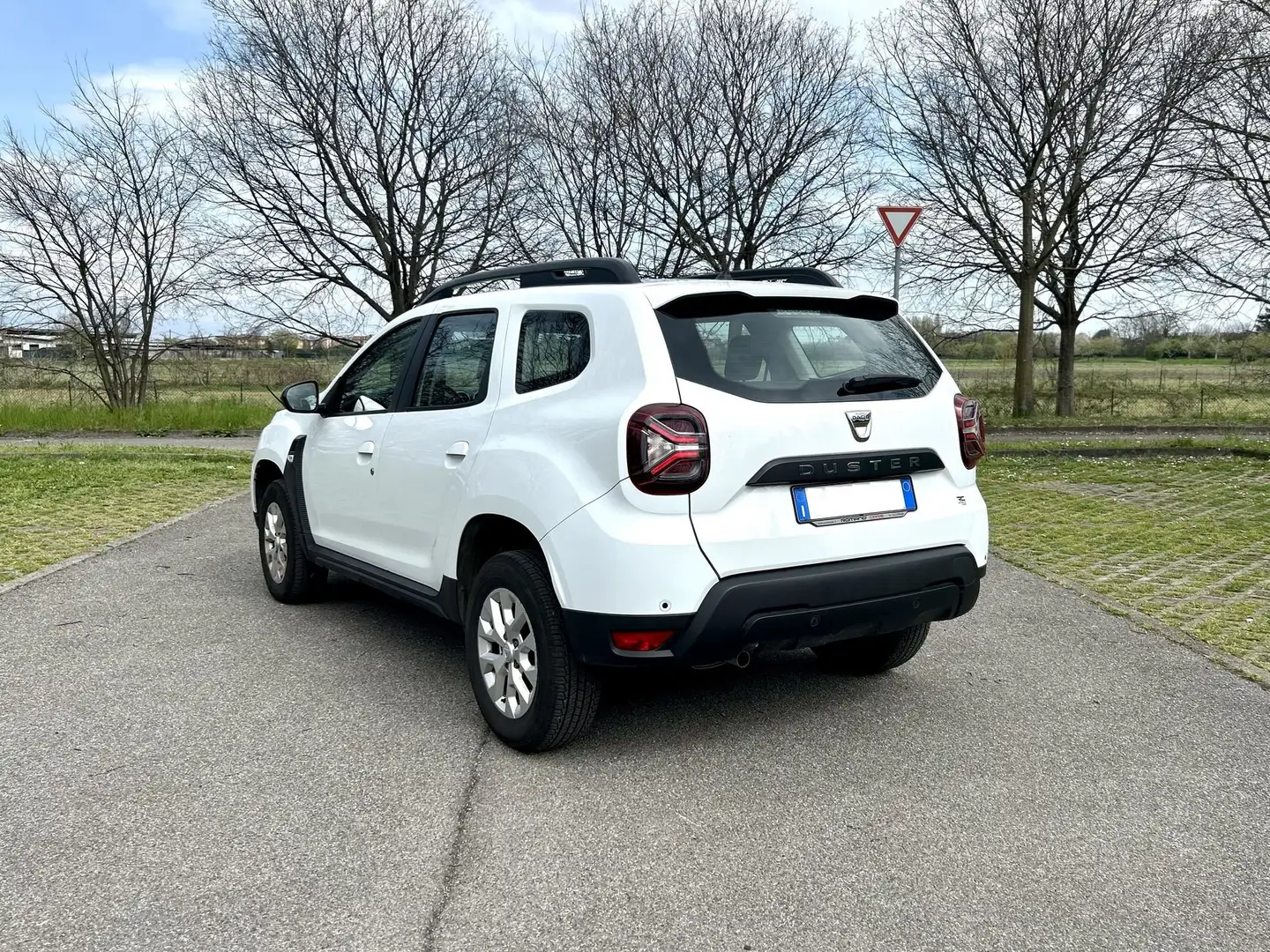 Dacia Duster 1.0 TCe 100 CV ECO-G Comfort Bianco - 2
