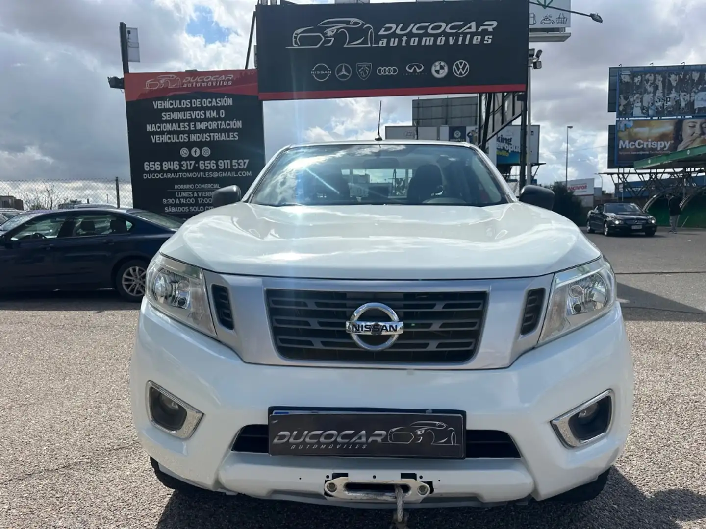 Nissan Navara 2.3dCi Doble Cabina Visia Blanco - 1