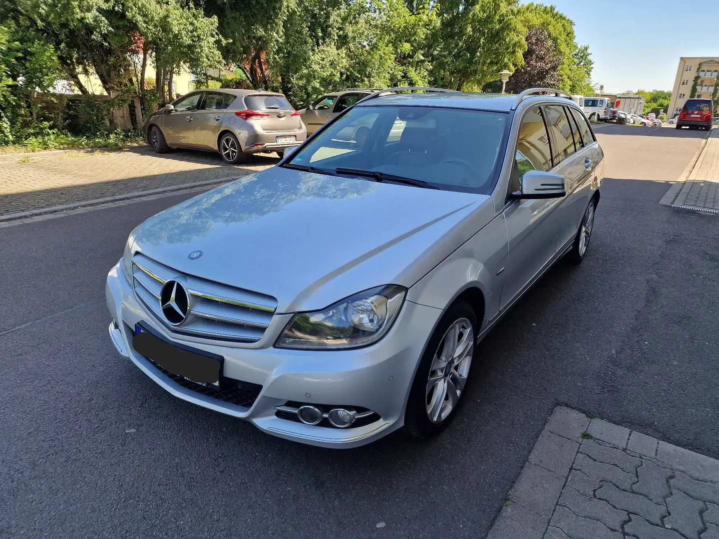 Mercedes-Benz C 200 T CDI DPF (BlueEFFICIENCY) Avangarde - 1