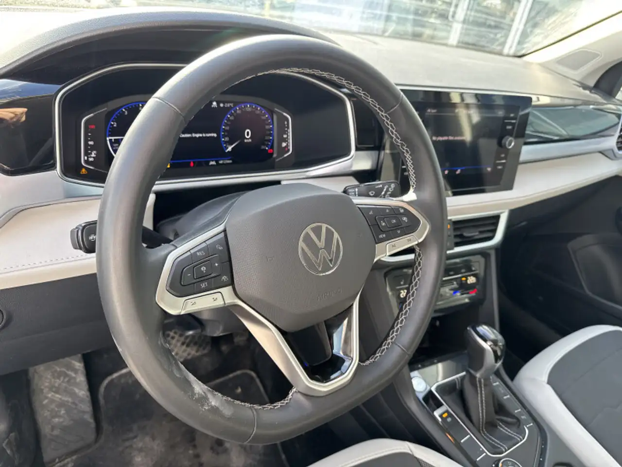 Volkswagen Taos снимка Volkswagen Taos