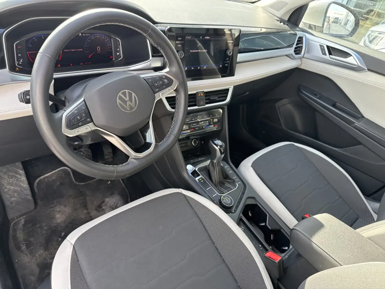 Volkswagen Taos снимка Volkswagen Taos