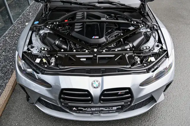 BMW M3 view 7