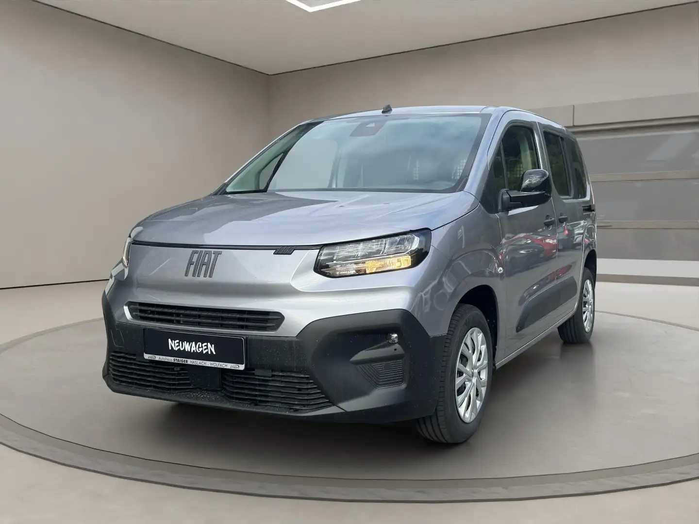 Fiat Doblo Combi 1.5 BlueHDI 130+Sitzheizung+ Gris - 1