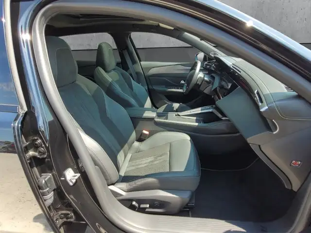 Peugeot 408 view 13