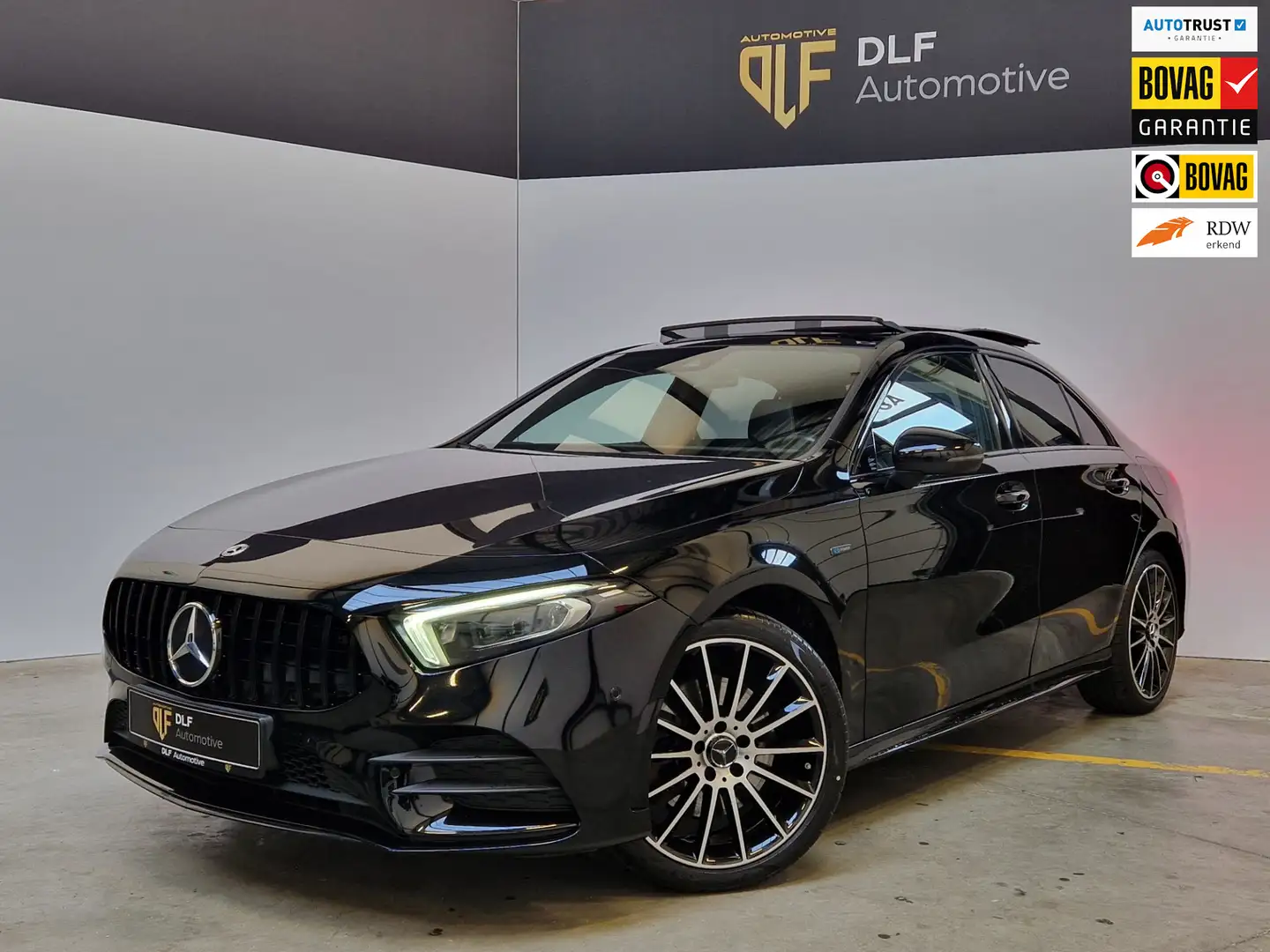 Mercedes-Benz A 250 e Business Solution AMG Limited Negro - 1