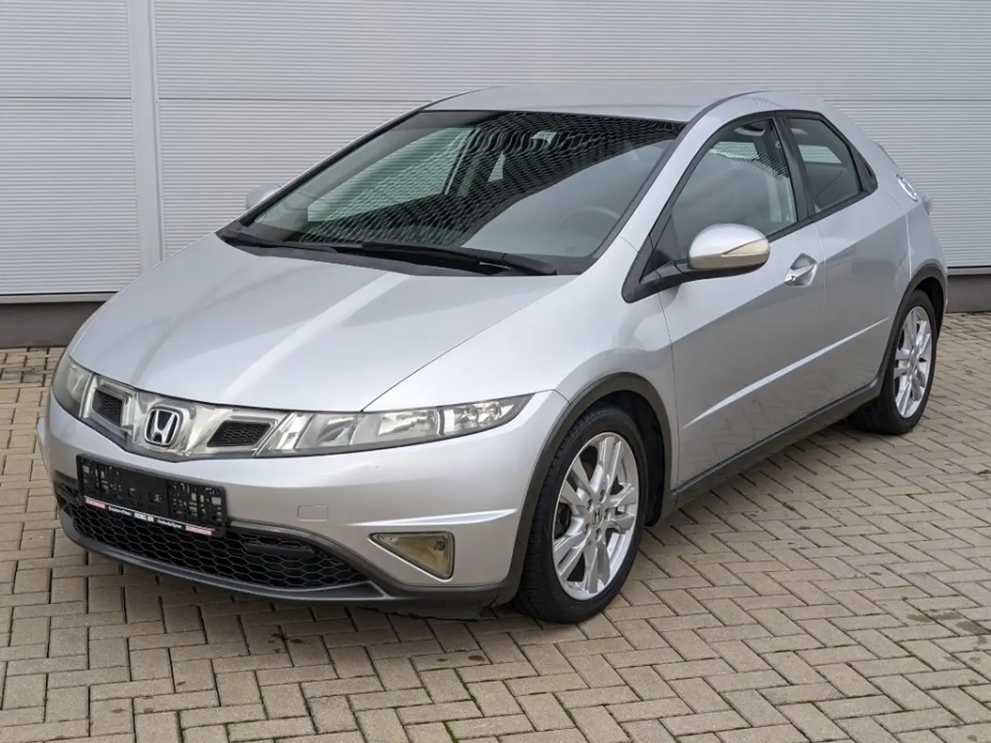 Honda Civic 1.8l Sport Sitzheizung PDC Tempomat Klima Silber - 1