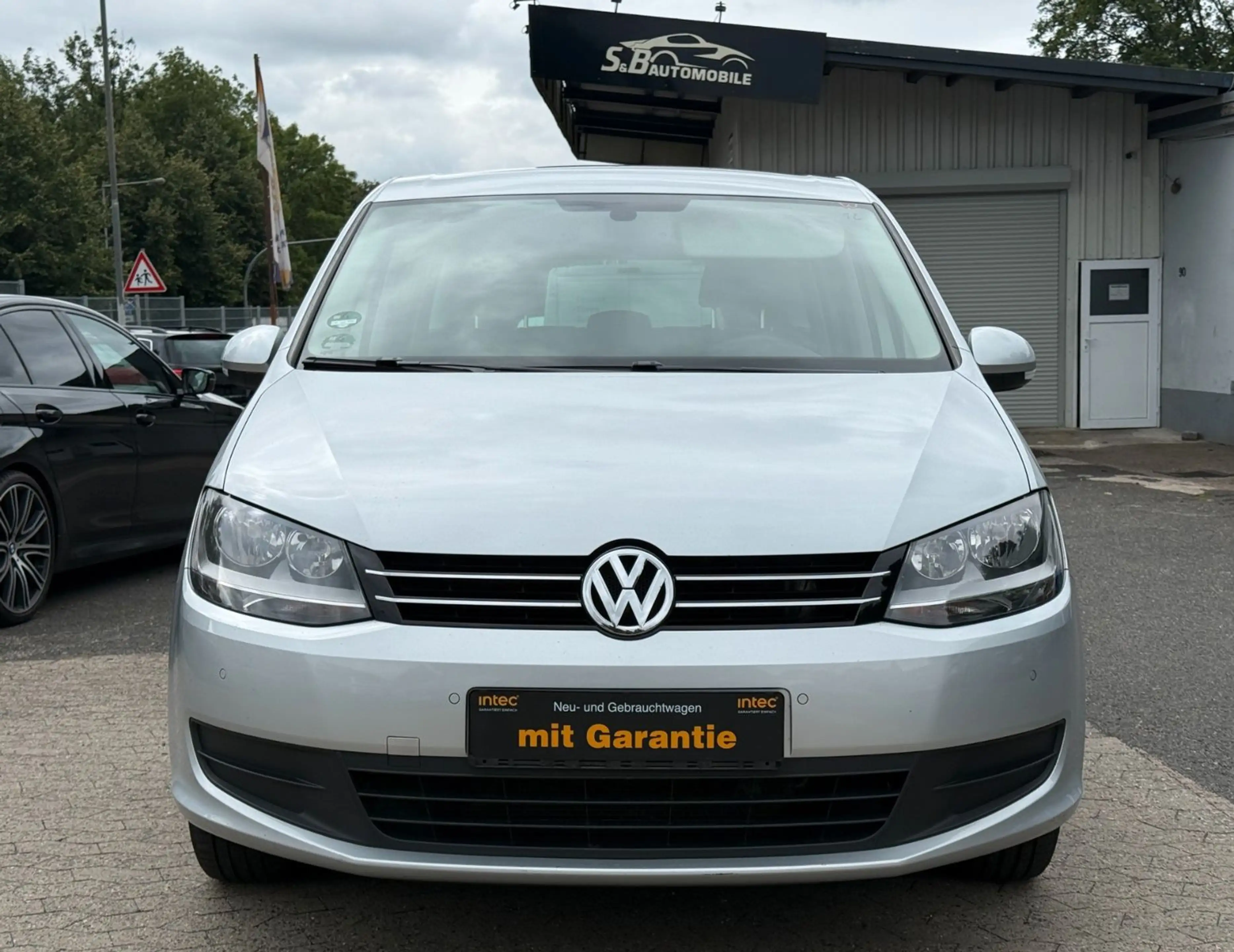 Volkswagen Sharan 2.0 TDI BMT*7 SITZER*SHZ*ZAHNRIEMEN NE* — photo 2