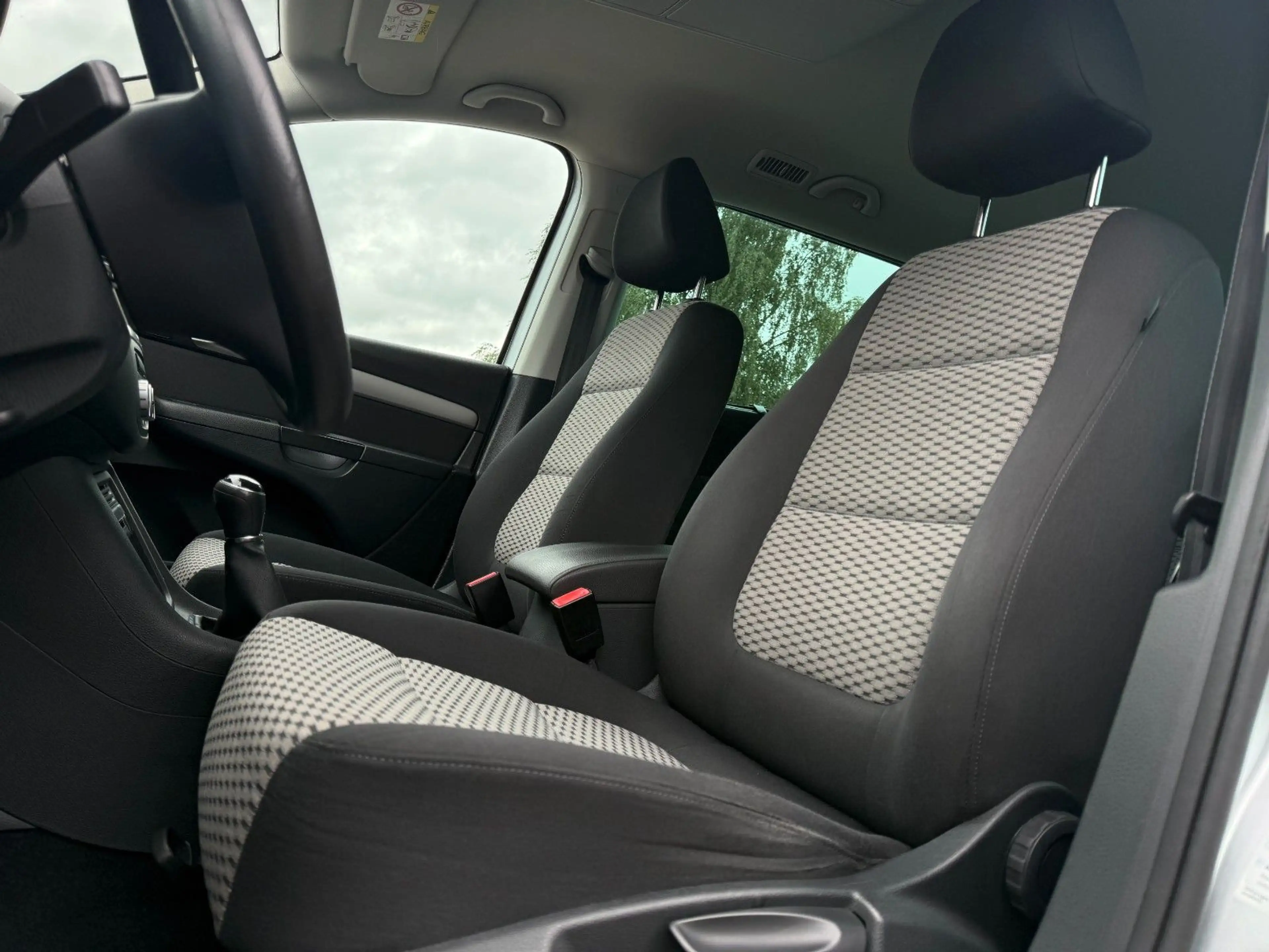 Volkswagen Sharan 2.0 TDI BMT*7 SITZER*SHZ*ZAHNRIEMEN NE* — photo 9