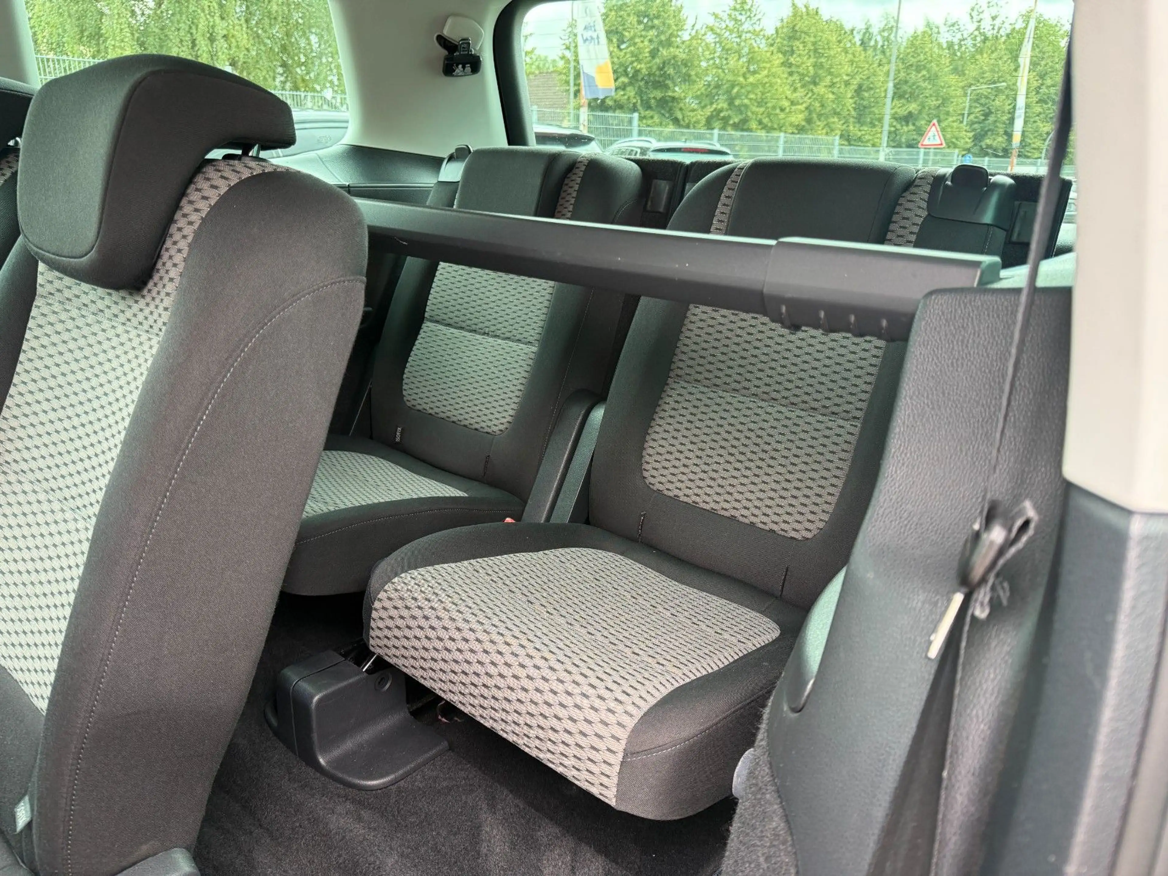Volkswagen Sharan 2.0 TDI BMT*7 SITZER*SHZ*ZAHNRIEMEN NE* — photo 14