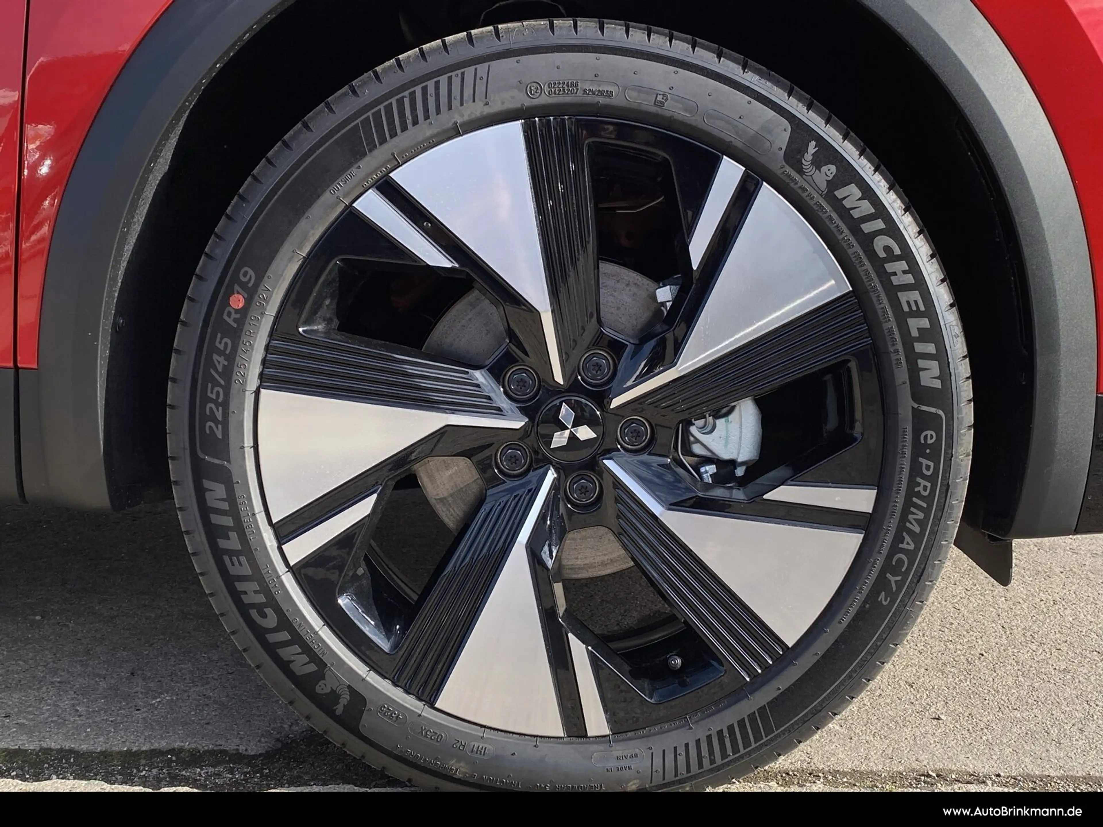 Mitsubishi Grandis Grandis Intro Edition 1.8 HEV AT (MY26)) — photo 8