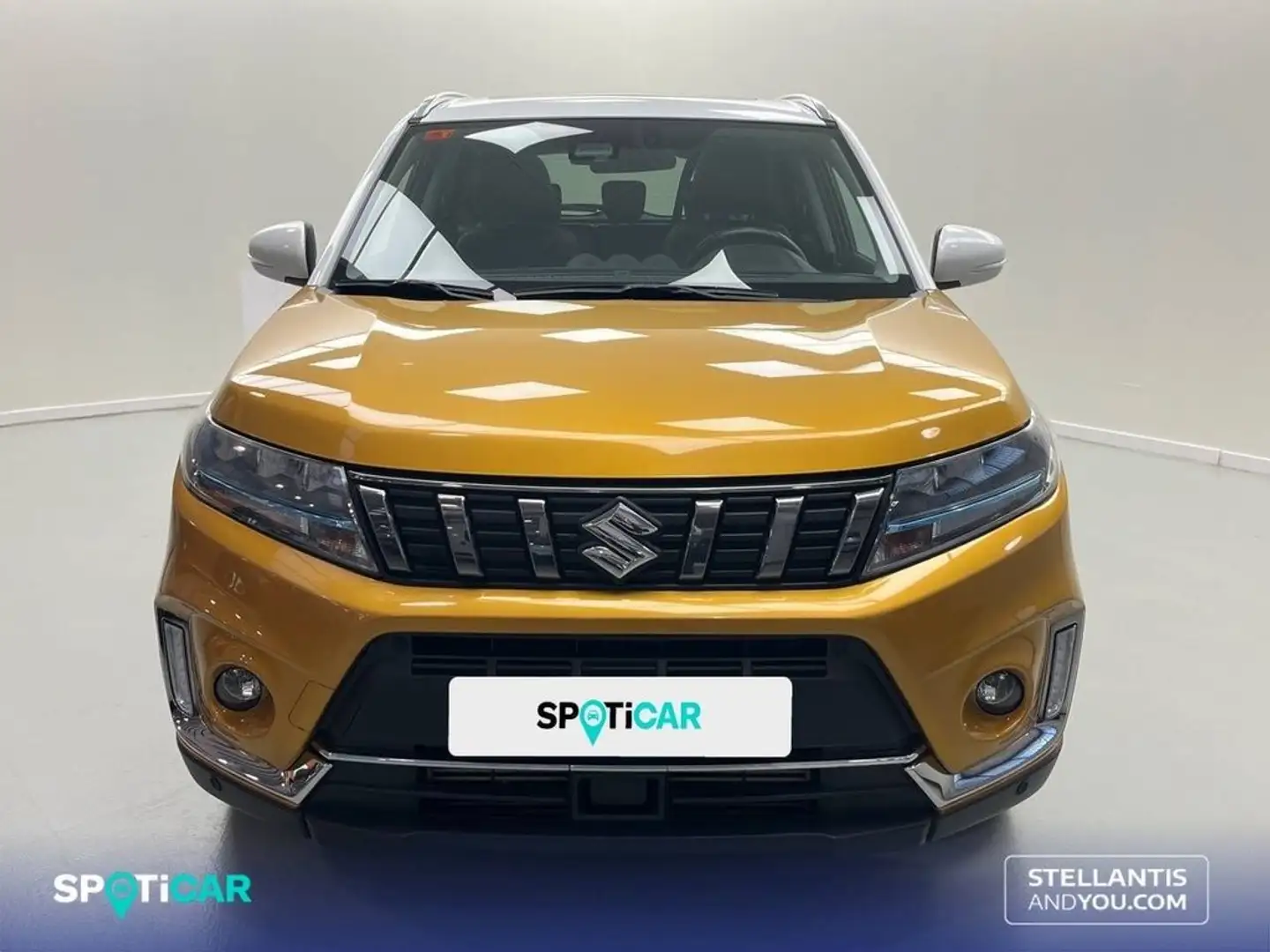 Suzuki Vitara 1.4 T 4WD Mild Hybrid Auto GLX Amarillo - 2