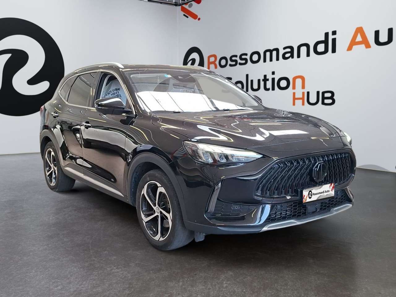 MG HS 1.5 T LUXURY