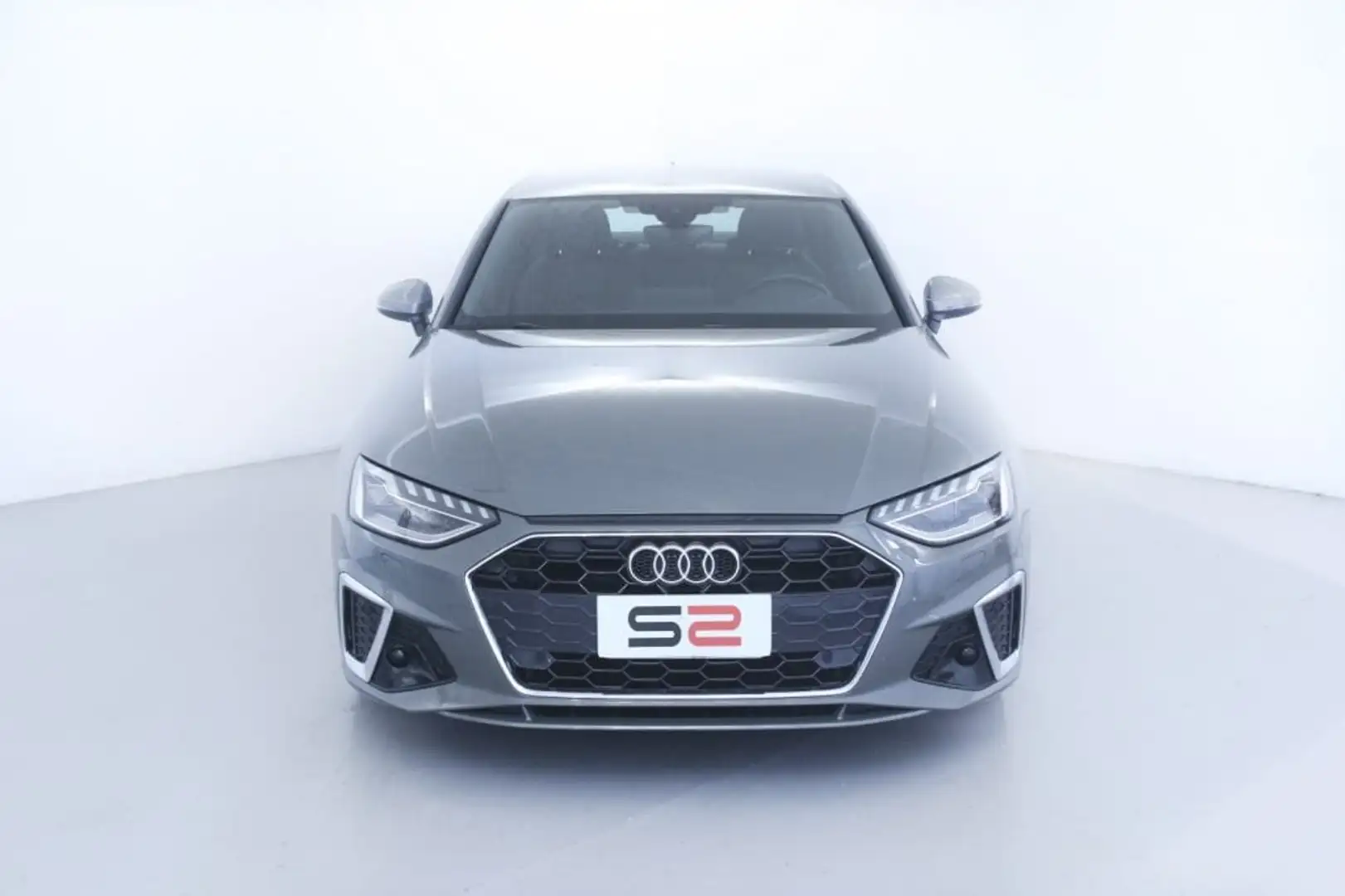 Audi A4 35 TDI/163 CV S tronic S line edition Gris - 2